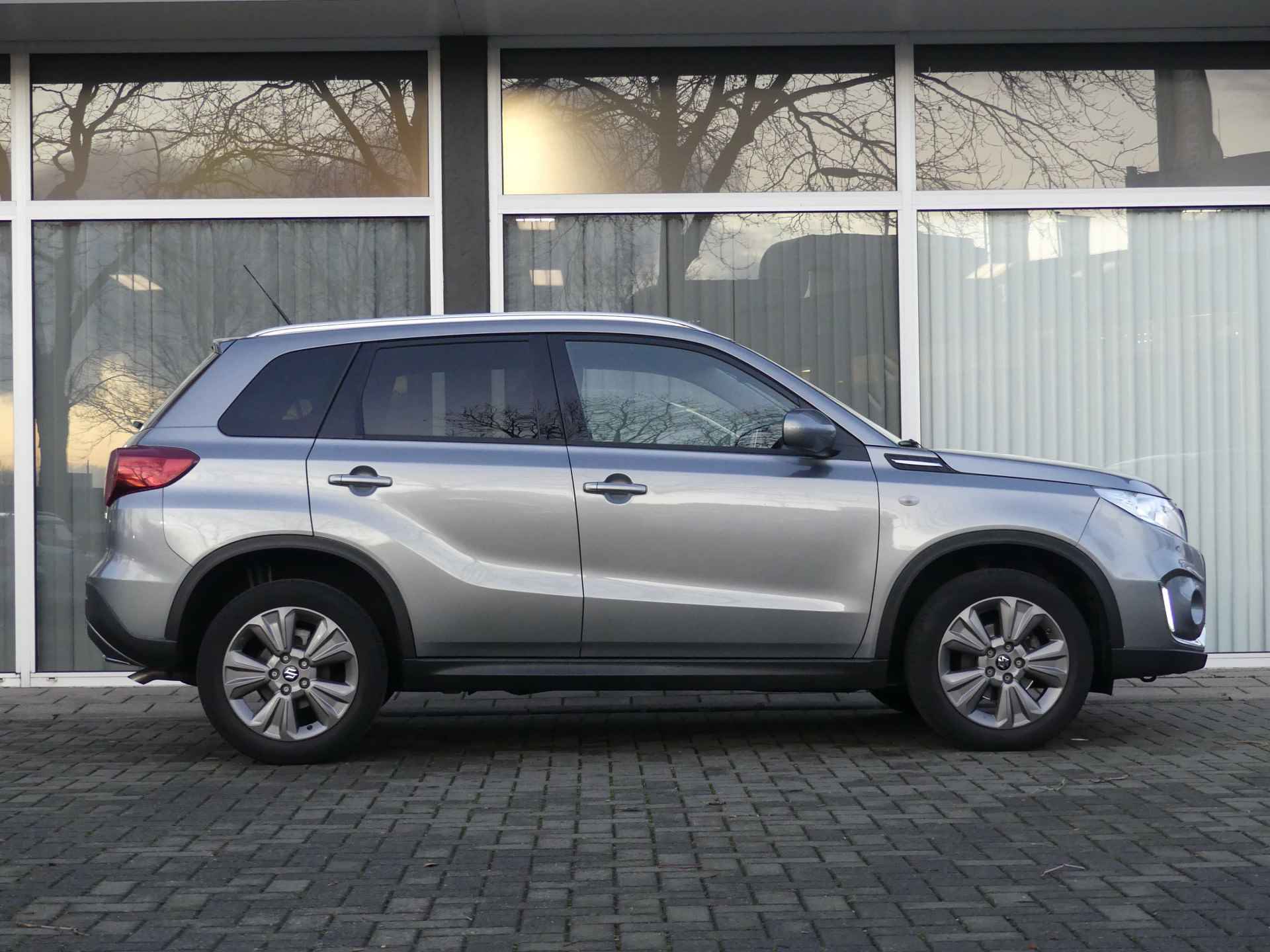 Suzuki Vitara 1.0 Boosterjet Select Vol. dealer onderhouden! Origineel Nederlandse auto! - 3/29