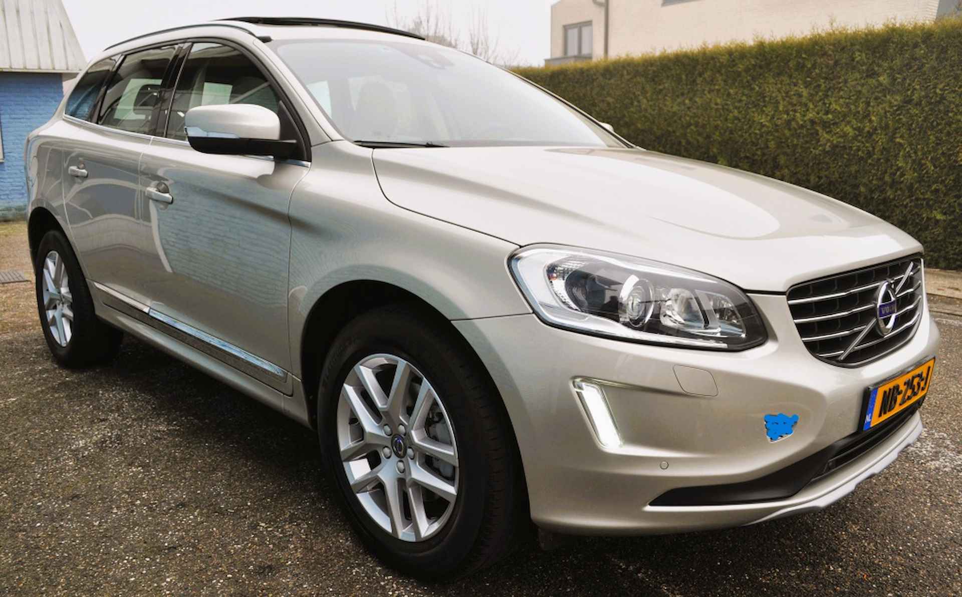 Volvo XC60 2.0 T5 FWD Nordic+ luxury Aut Pano X leer navi - 6/21