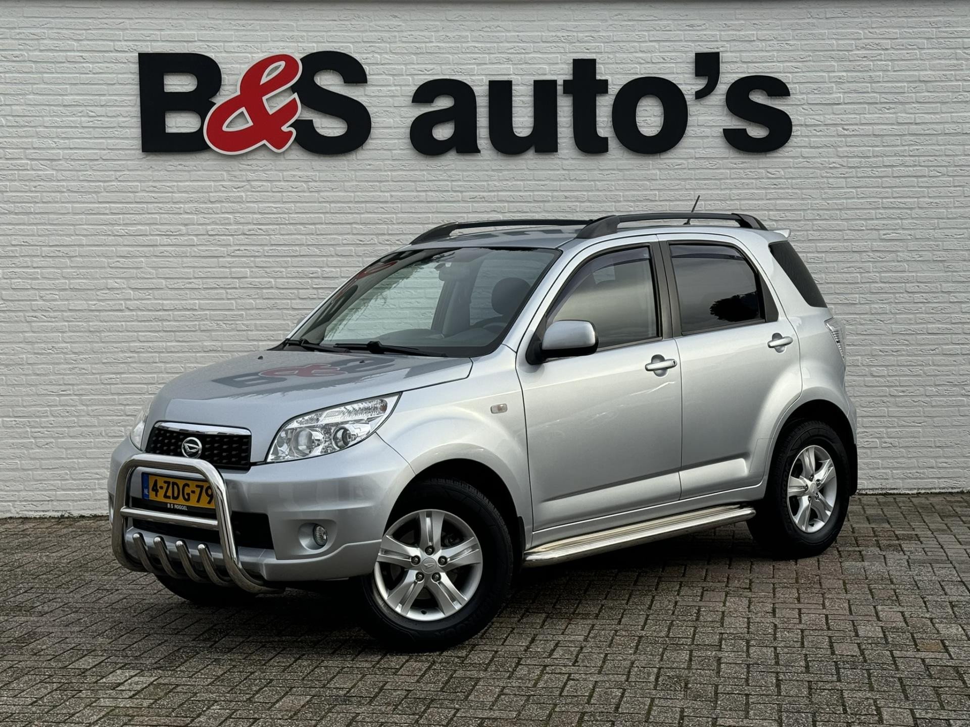 Daihatsu Terios 1.5-16v Explore 2WD Automaat Cruise Airco Navigatie Dab Usb Trekhaak