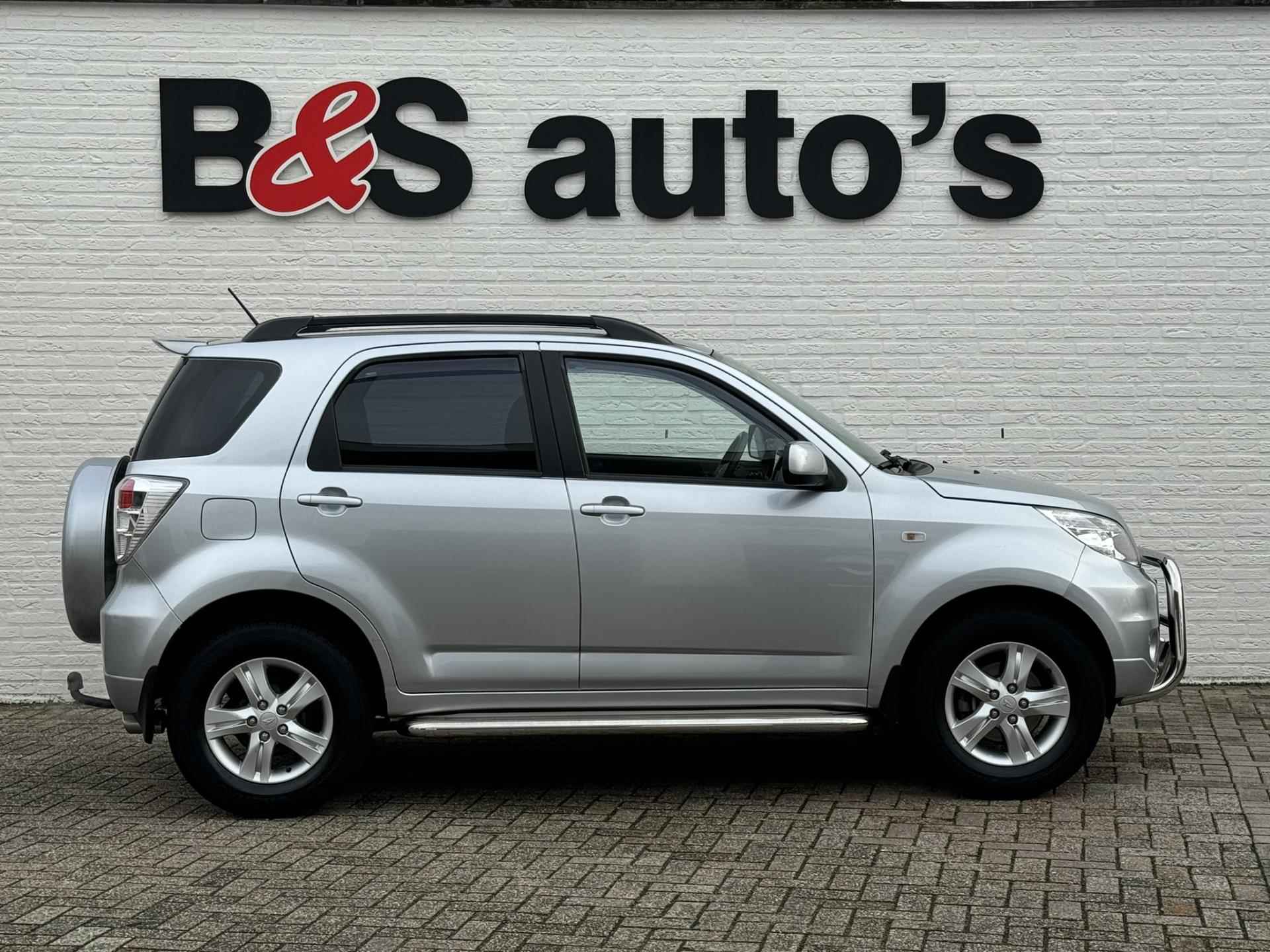 Daihatsu Terios 1.5-16v Explore 2WD Automaat Cruise Airco Navigatie Dab Usb Trekhaak - 17/43