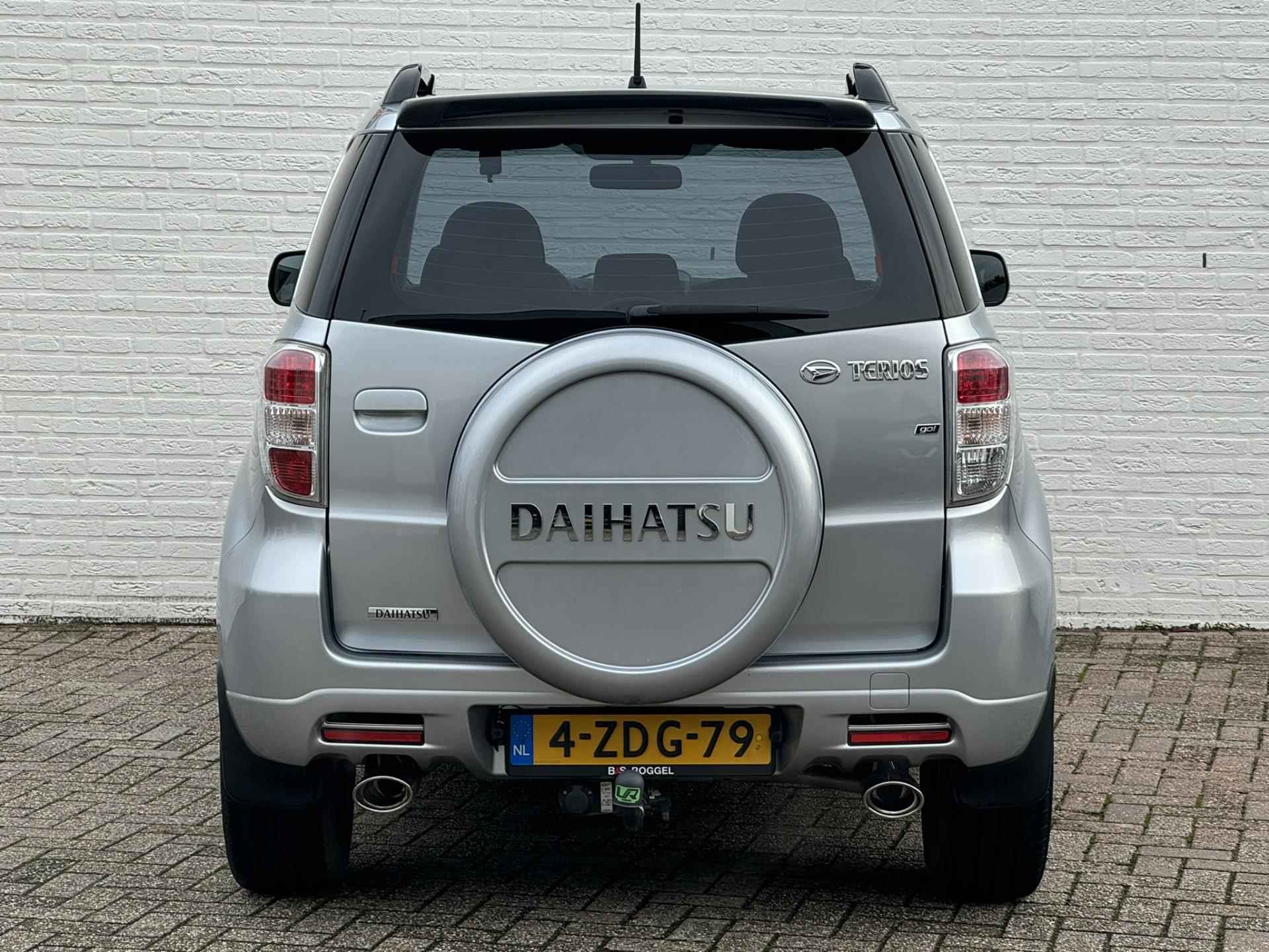 Daihatsu Terios 1.5-16v Explore 2WD Automaat Cruise Airco Navigatie Dab Usb Trekhaak - 38/43