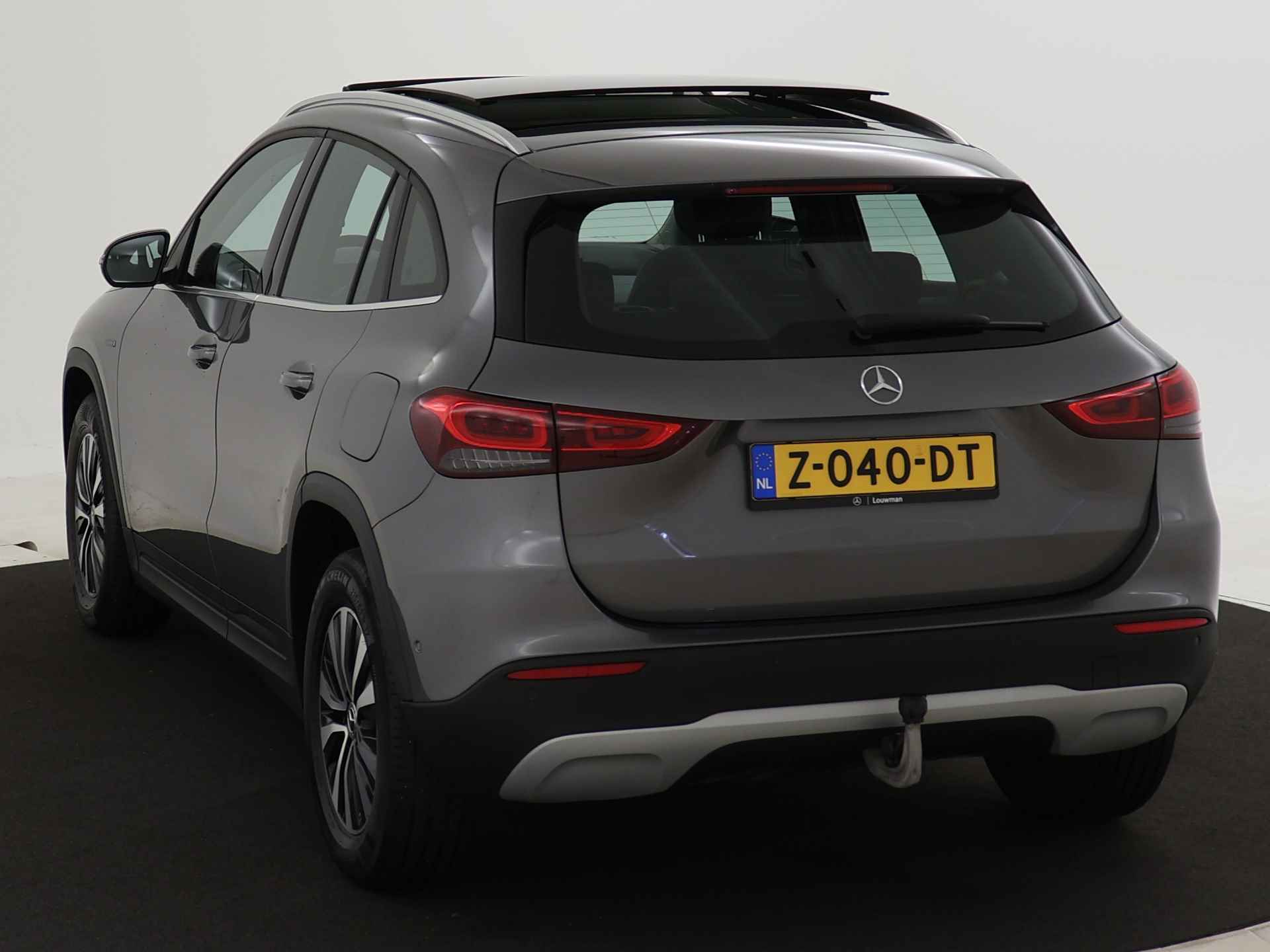 Mercedes-Benz GLA 250 e Progressive Plug-In Hybride | Panoramadak | 360° camera | Trekhaak | Distronic | Apple Carplay | Inclusief 24 maanden MB Certified garantie voor Europa. - 17/47