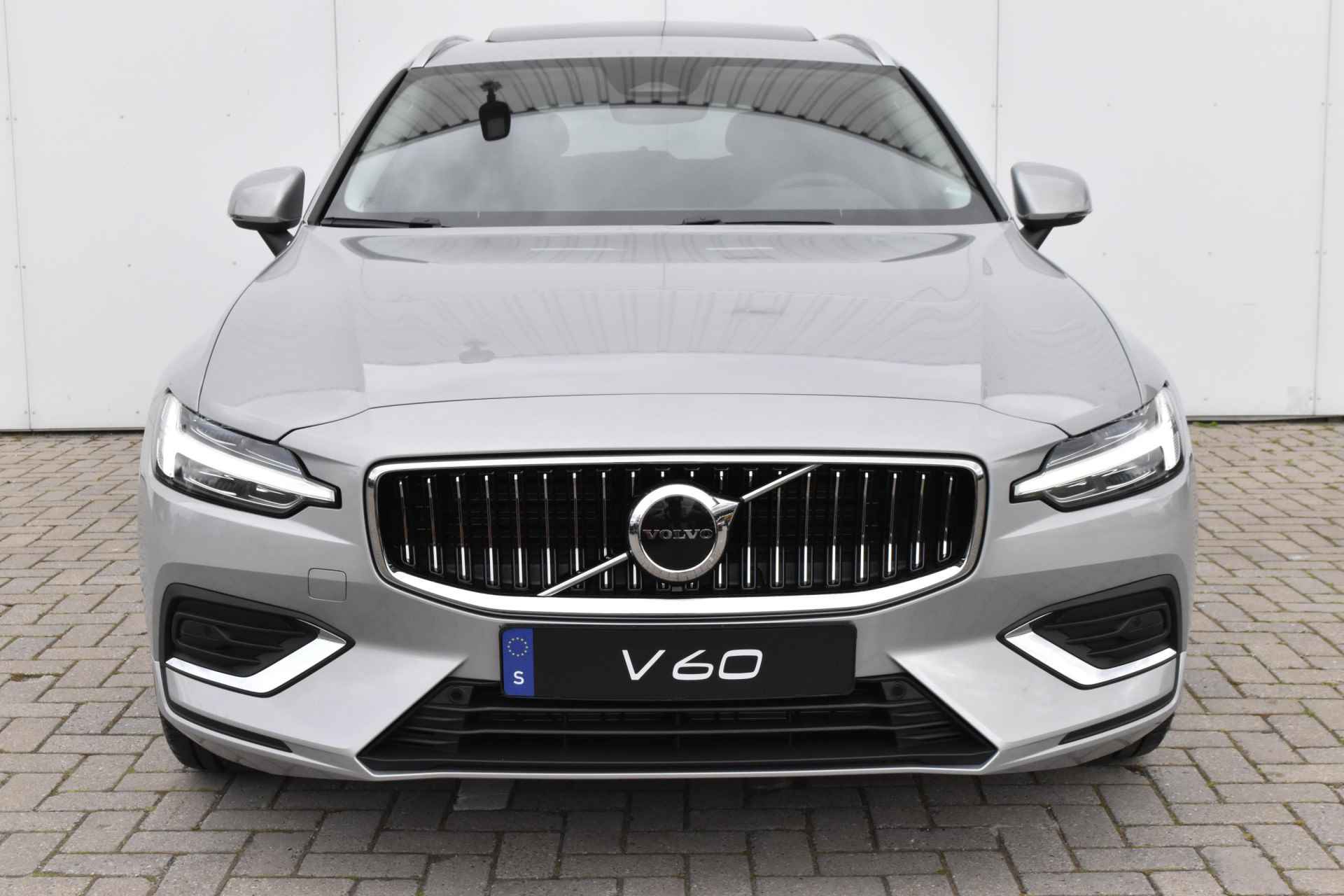 Volvo V60 B3 Plus Bright #Panoramadak #DirectLeverbaar!! - 3/24