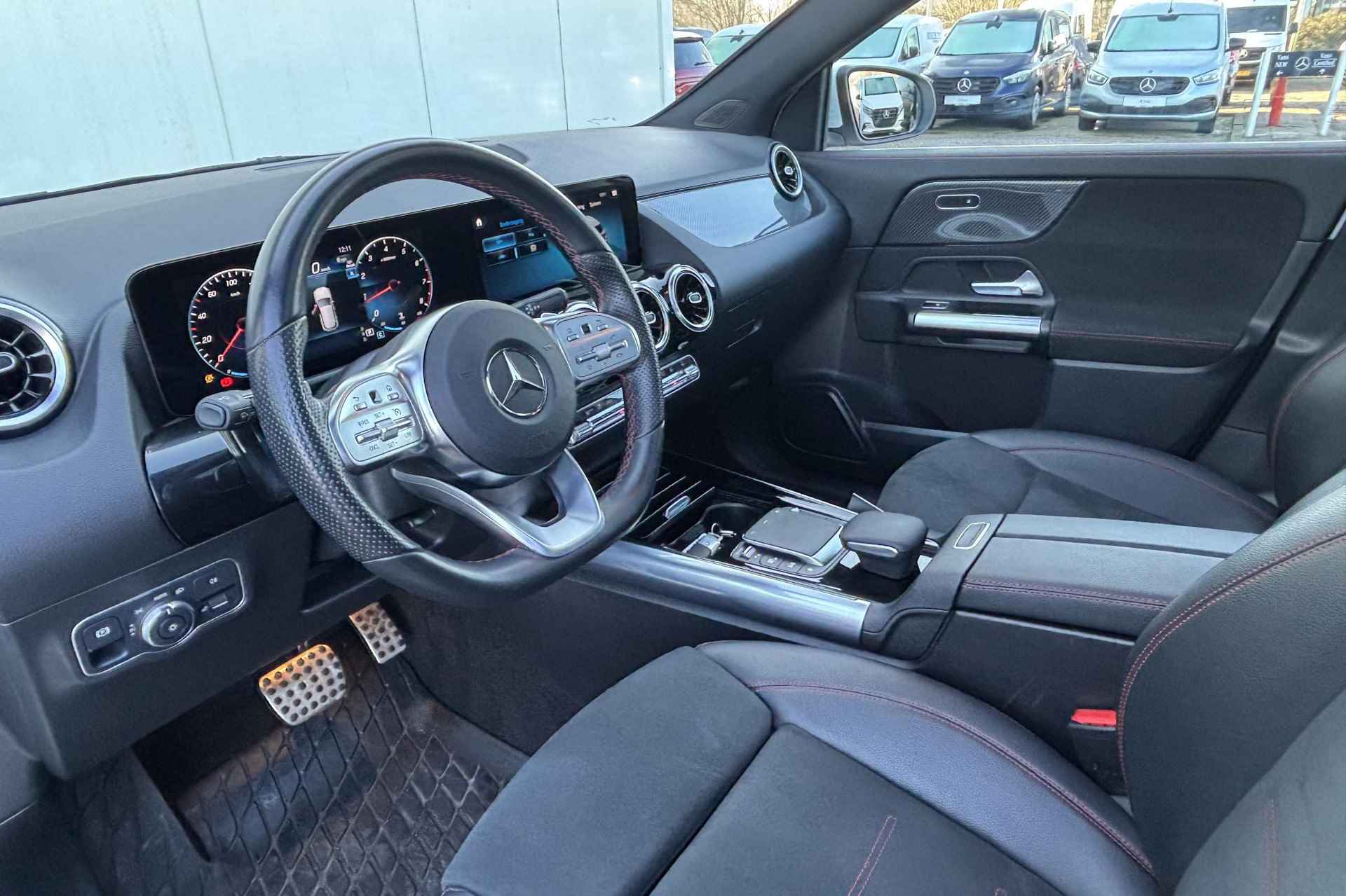 Mercedes-Benz GLA GLA 200 Automaat AMG Line | Standkachel | Panoramadak | LED | Parkeerpakket met camera | Stoelverwarming | Spiegelpakket | 19'' Lichtmetalen Wielen | Zitcomfortpakket - 6/14