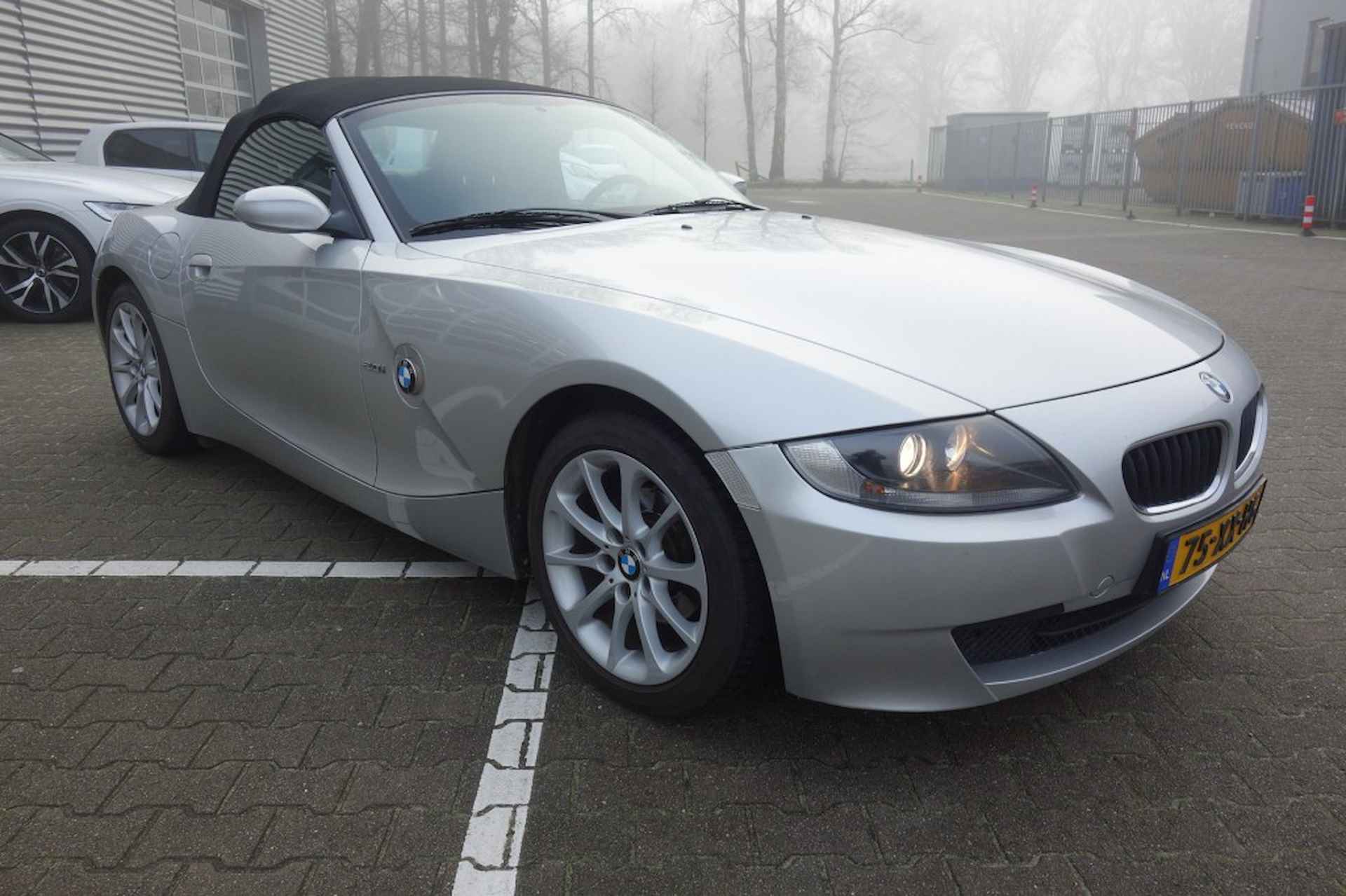 BMW Z4 2.0I ANNIVERSARY, Leer, 17 Inch, Pdc, Bluetooth - 7/21