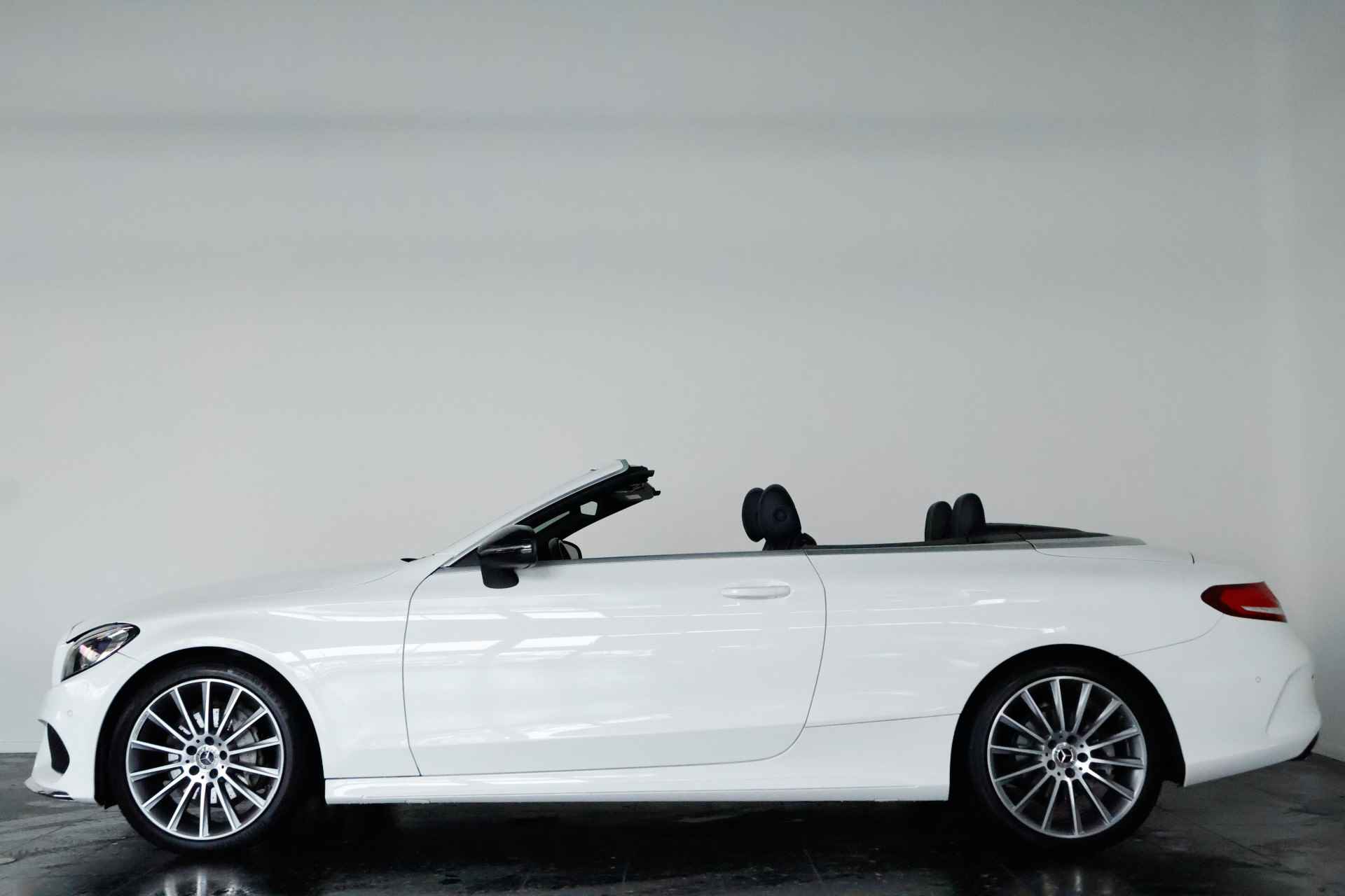 Mercedes-Benz C-Klasse Cabrio 200 AMG Line / Leder / LED / Camera / Trekhaak / Memory seats - 36/36