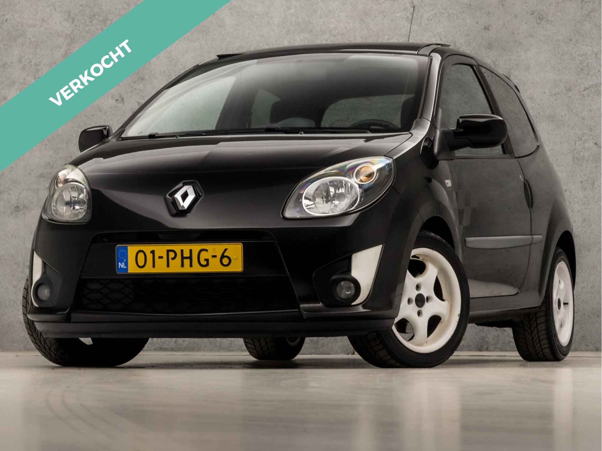 Renault Twingo 1.2-16V Dynamique Sport (PANORAMADAK, SPOILER, CRUISE, NAP, AIRCO, GETINT GLAS, SPORTSTOELEN, LM VELGEN, TOERENTELLER, NIEUWSTAAT) - 1/29