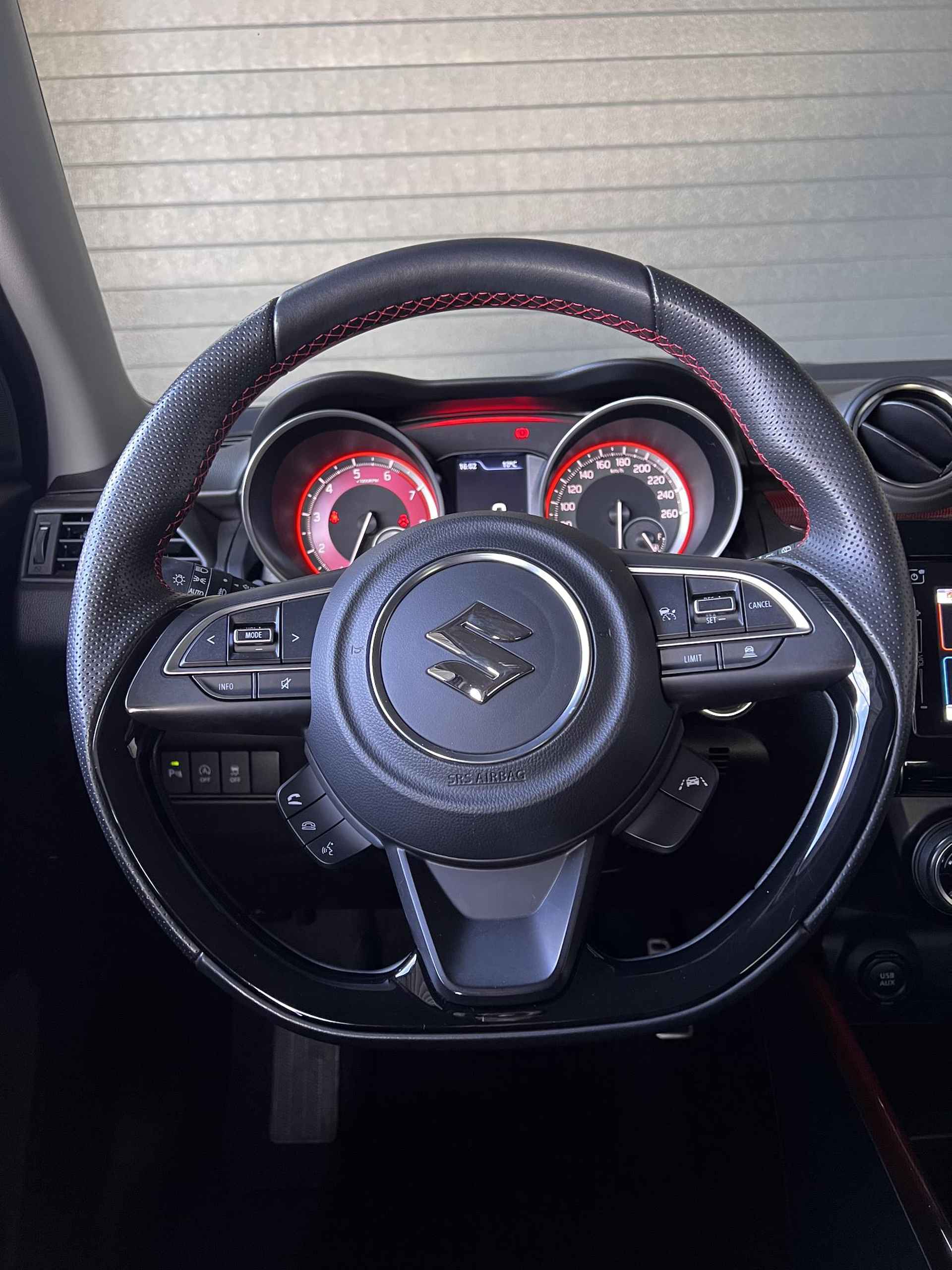Suzuki Swift 1.4 Sport Smart Hybrid | Carplay | Navi | Camera | All-in rijklaarprijs - 10/44