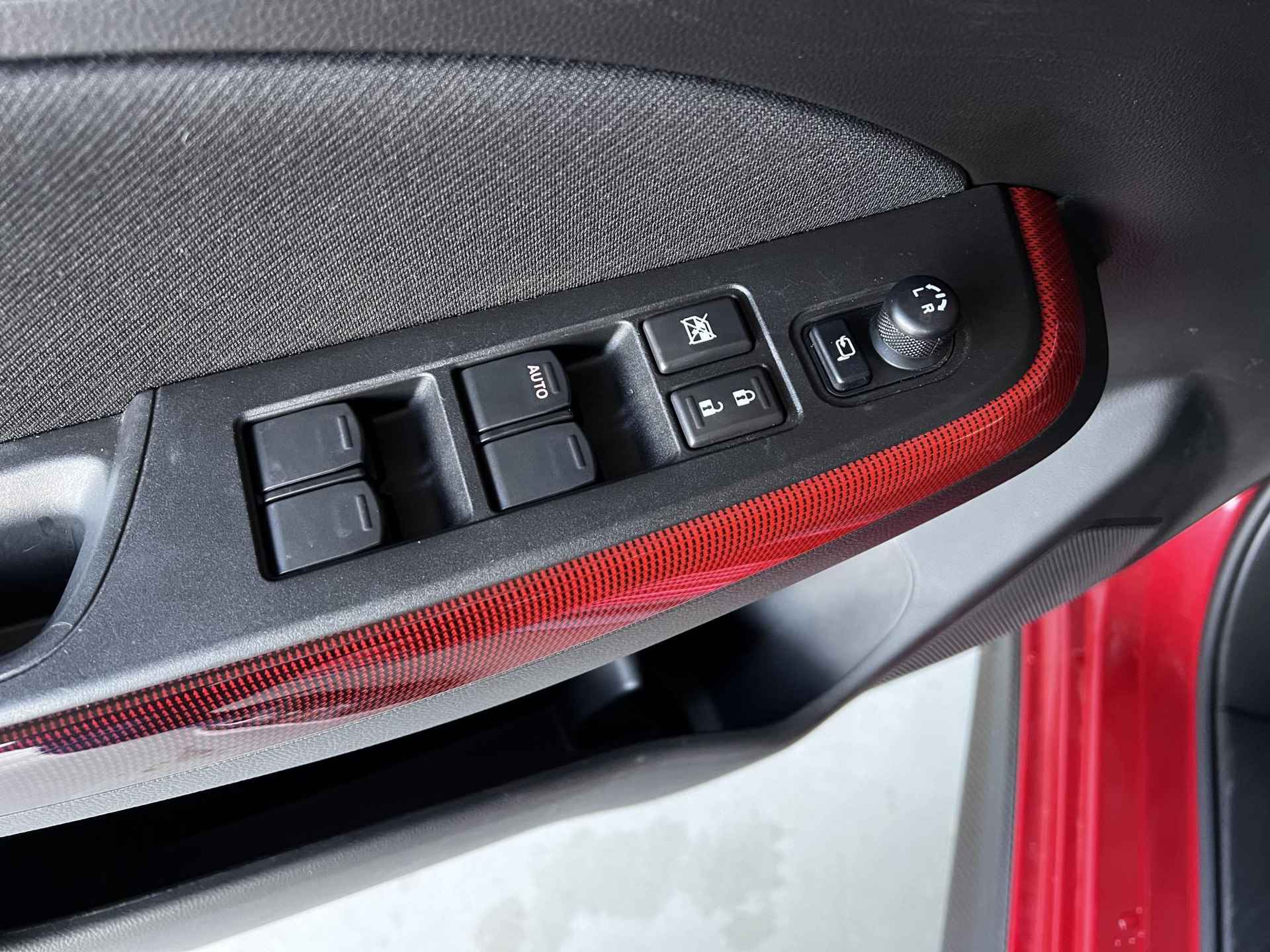 Suzuki Swift 1.4 Sport Smart Hybrid | Carplay | Navi | Camera | All-in rijklaarprijs - 42/44