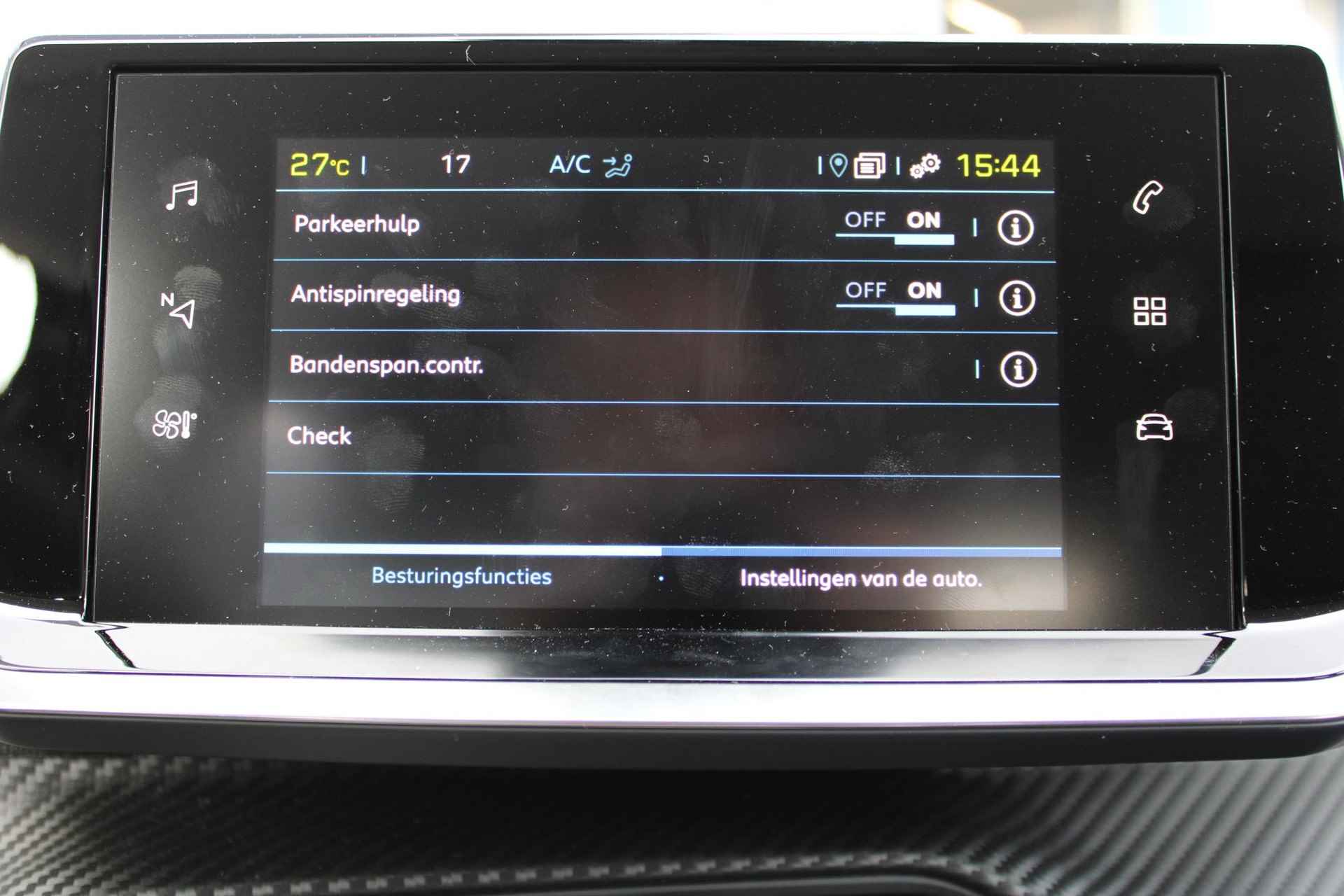 Peugeot e-208 EV Style50 kWh Cruise Control| Park sensor voor-achter|climate|carplay|navi| Demo vraag naar km stand - 24/38