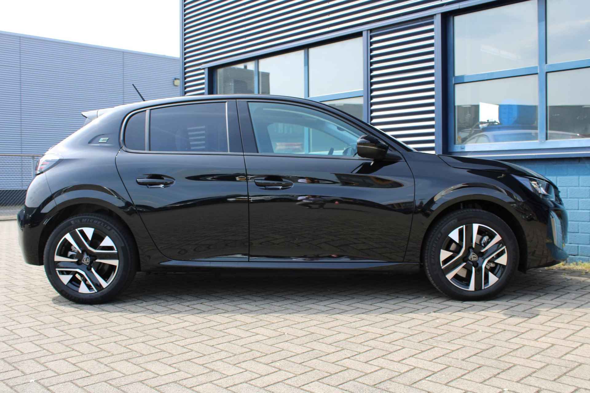 Peugeot e-208 EV Style50 kWh Cruise Control| Park sensor voor-achter|climate|carplay|navi| Demo vraag naar km stand - 33/38