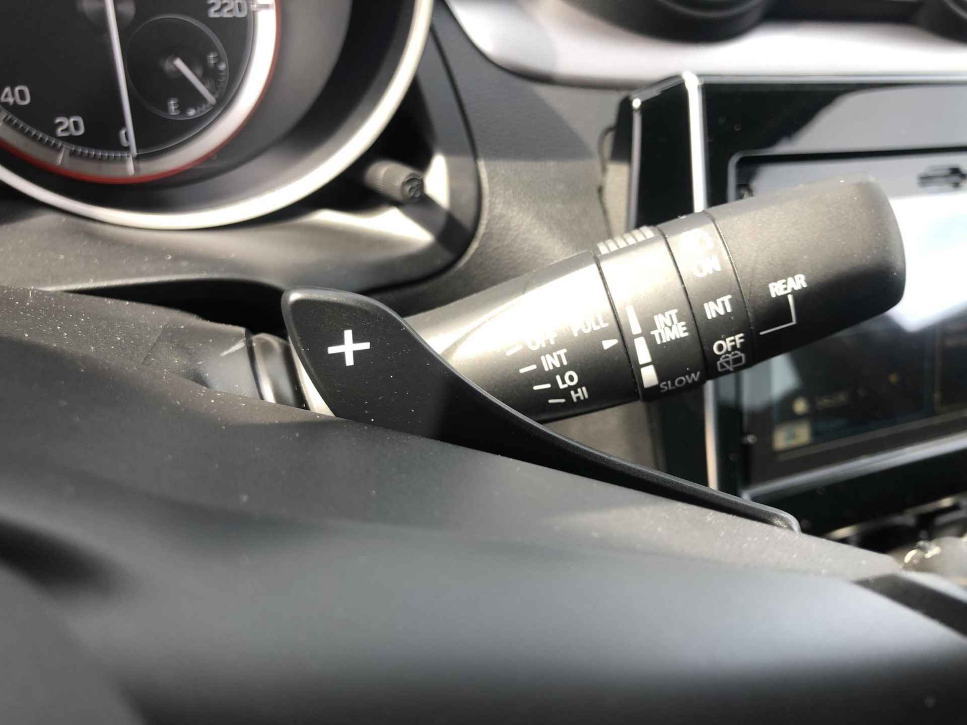 Suzuki Swift 1.2 Style Smart Hybrid Automaat | Cruise Control | Navigatie | Apple/Android Carplay | Climate Control | - 14/37