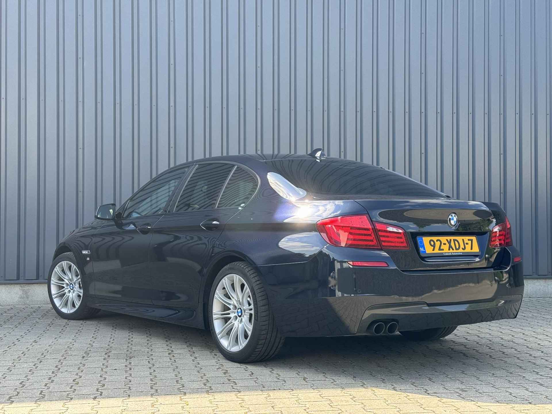 BMW 5-serie 520i High Executive M-Sport | Leder | Stoelverw - 2/27