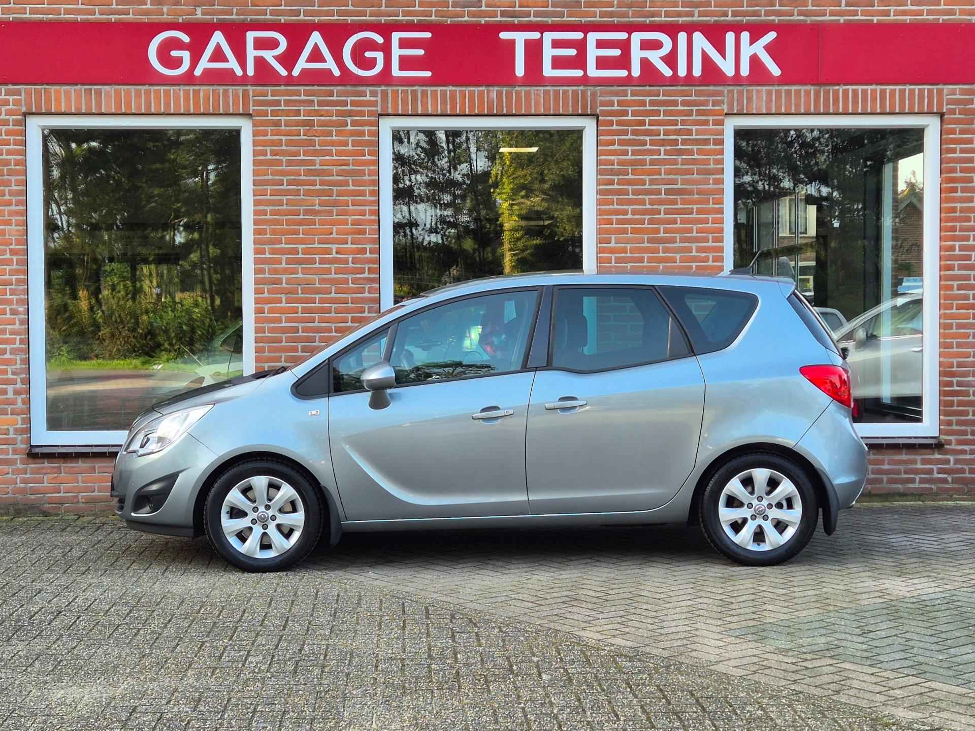 Opel Meriva 1.4 Turbo Cosmo 140PK 5drs AUTOMAAT clima, cruise, navi, agr, lmv, trekhaak RIJKLAAR - 14/17