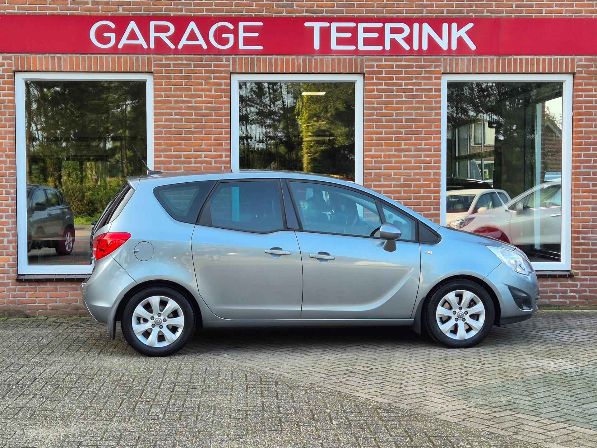 Opel Meriva 1.4 Turbo Cosmo 140PK 5drs AUTOMAAT clima, cruise, navi, agr, lmv, trekhaak RIJKLAAR - 15/17