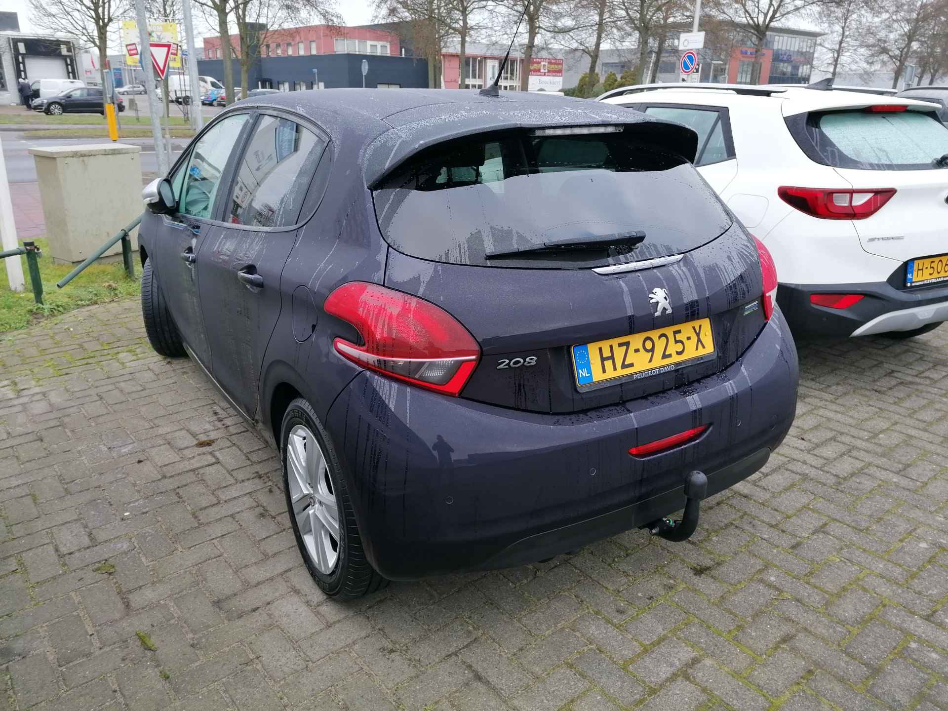 Peugeot 208 1.2 PureTech Urban Soul Wij bieden ook financiering mogelijkheden aan. - 3/15