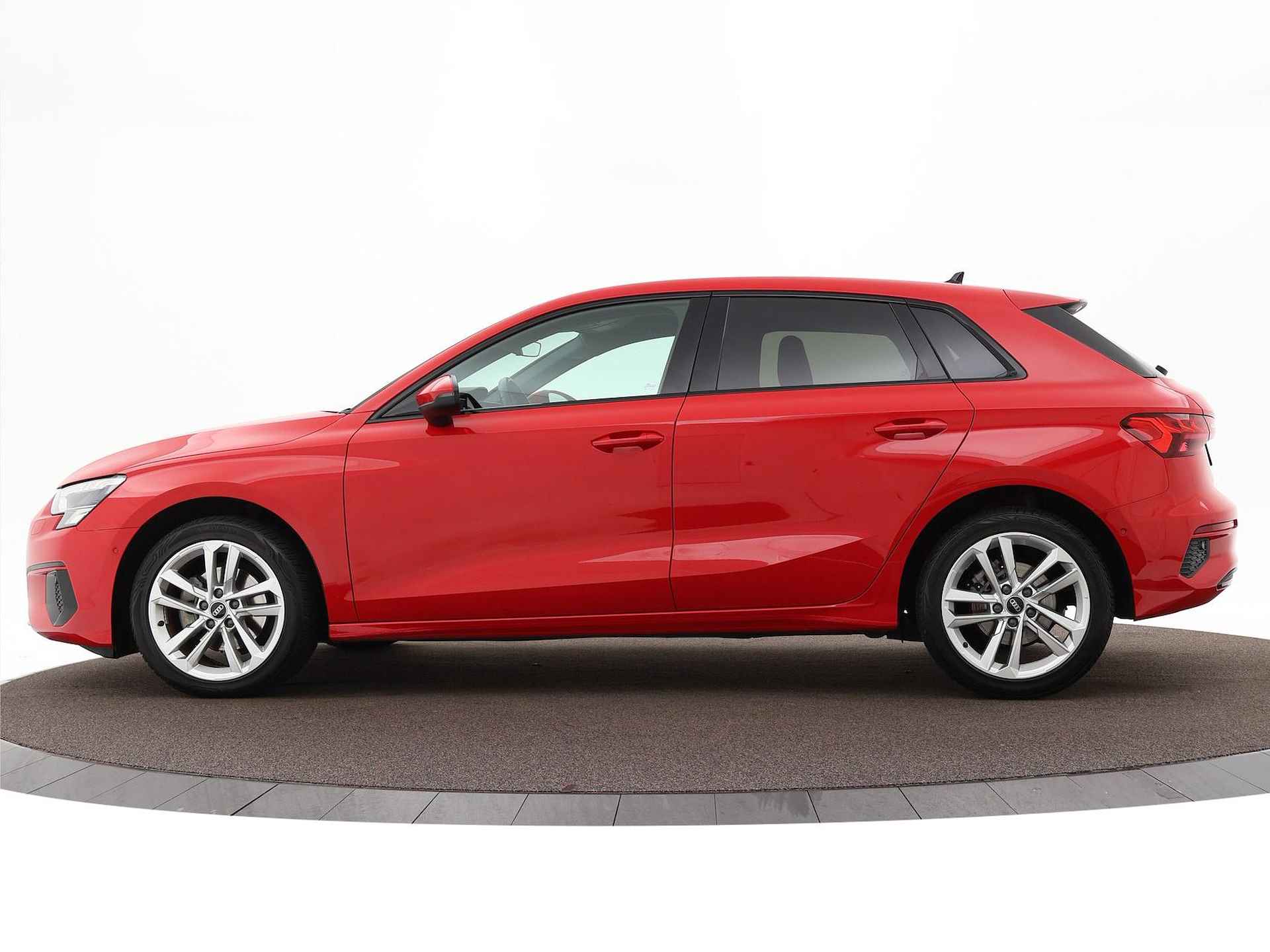 Audi A3 Sportback 30 Tfsi 110pk S-tronic Advanced edition · ACC · Navi · Smartphone Interface · P-Sensoren · Park Assist · 17'' Inch · Garantie t/m 10-01-2027 of 100.000km - 27/35