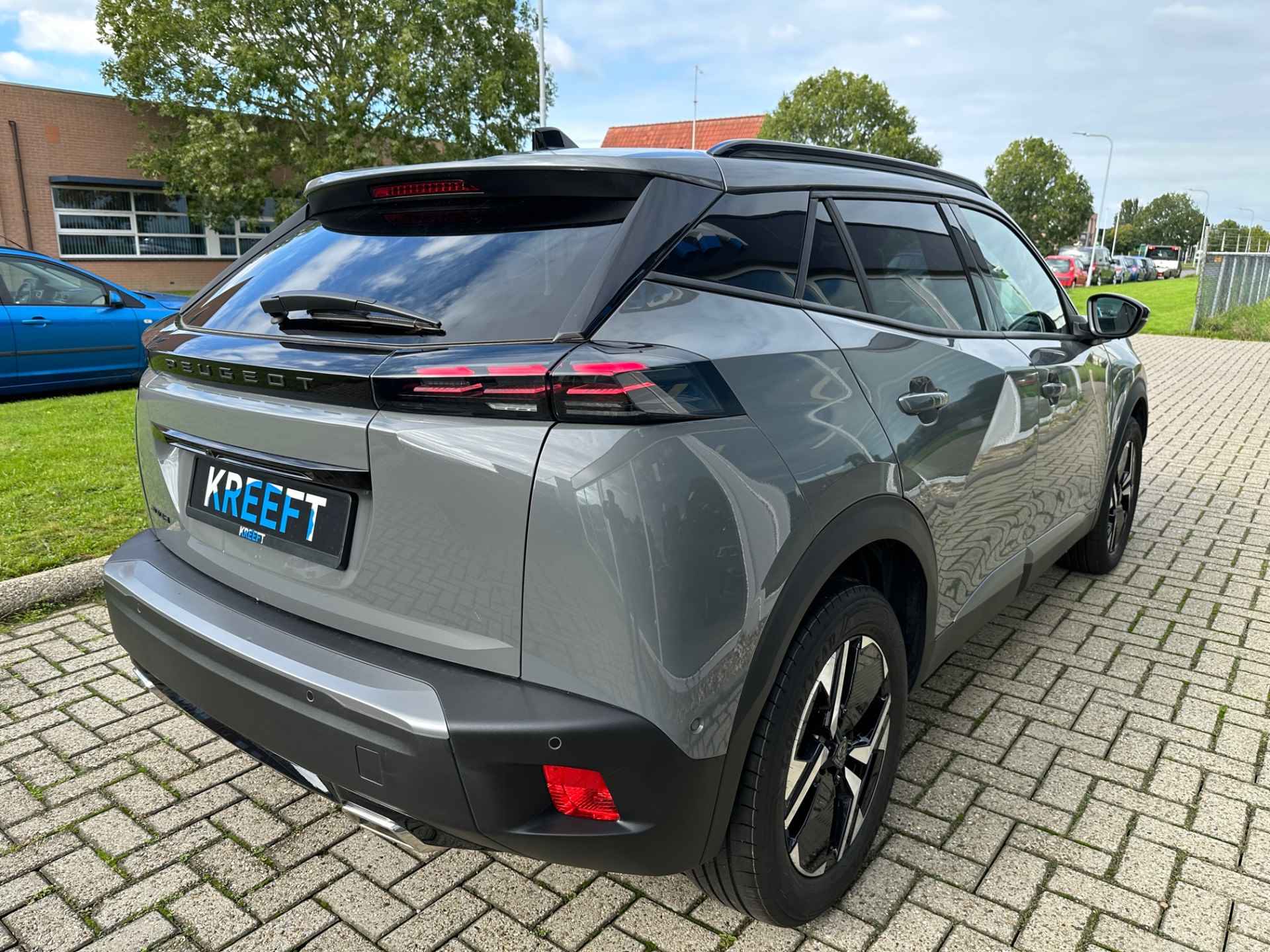 Peugeot 2008 1.2 PureTech Allure Pack 7x op voorraad | Metallic - 13/35