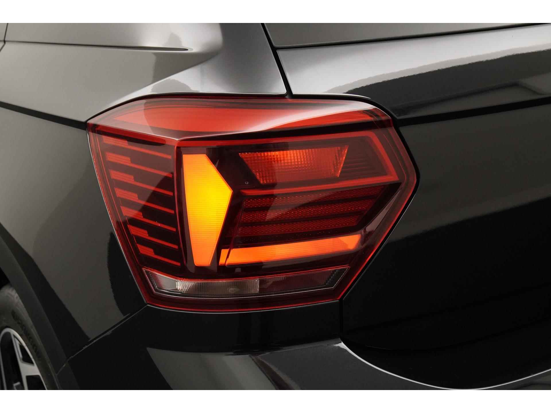 Volkswagen Polo 1.5 TSI Highline DSG | Active Info Display | LED | Zondag Open! - 24/43