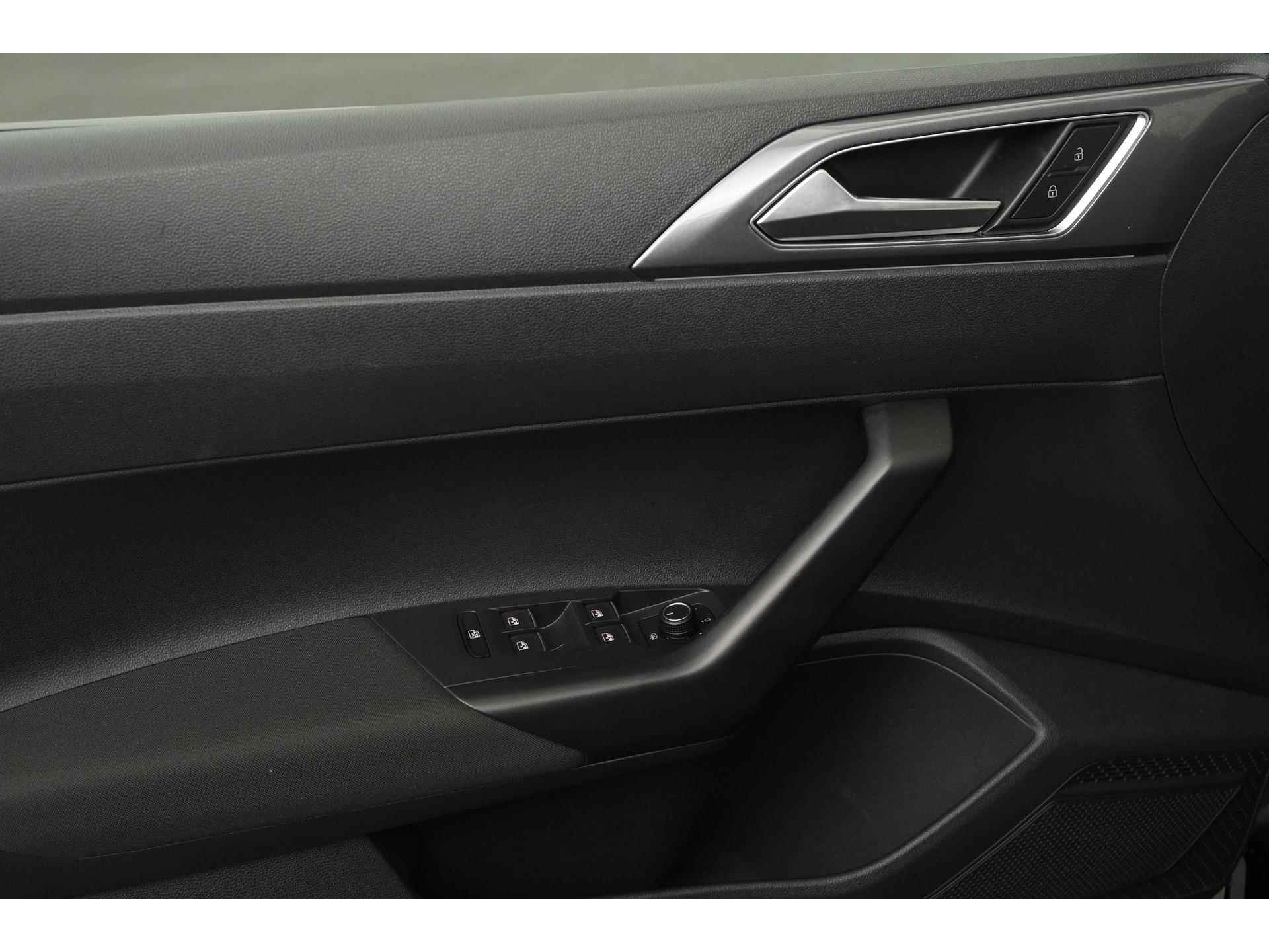 Volkswagen Polo 1.5 TSI Highline DSG | Active Info Display | LED | Zondag Open! - 37/43