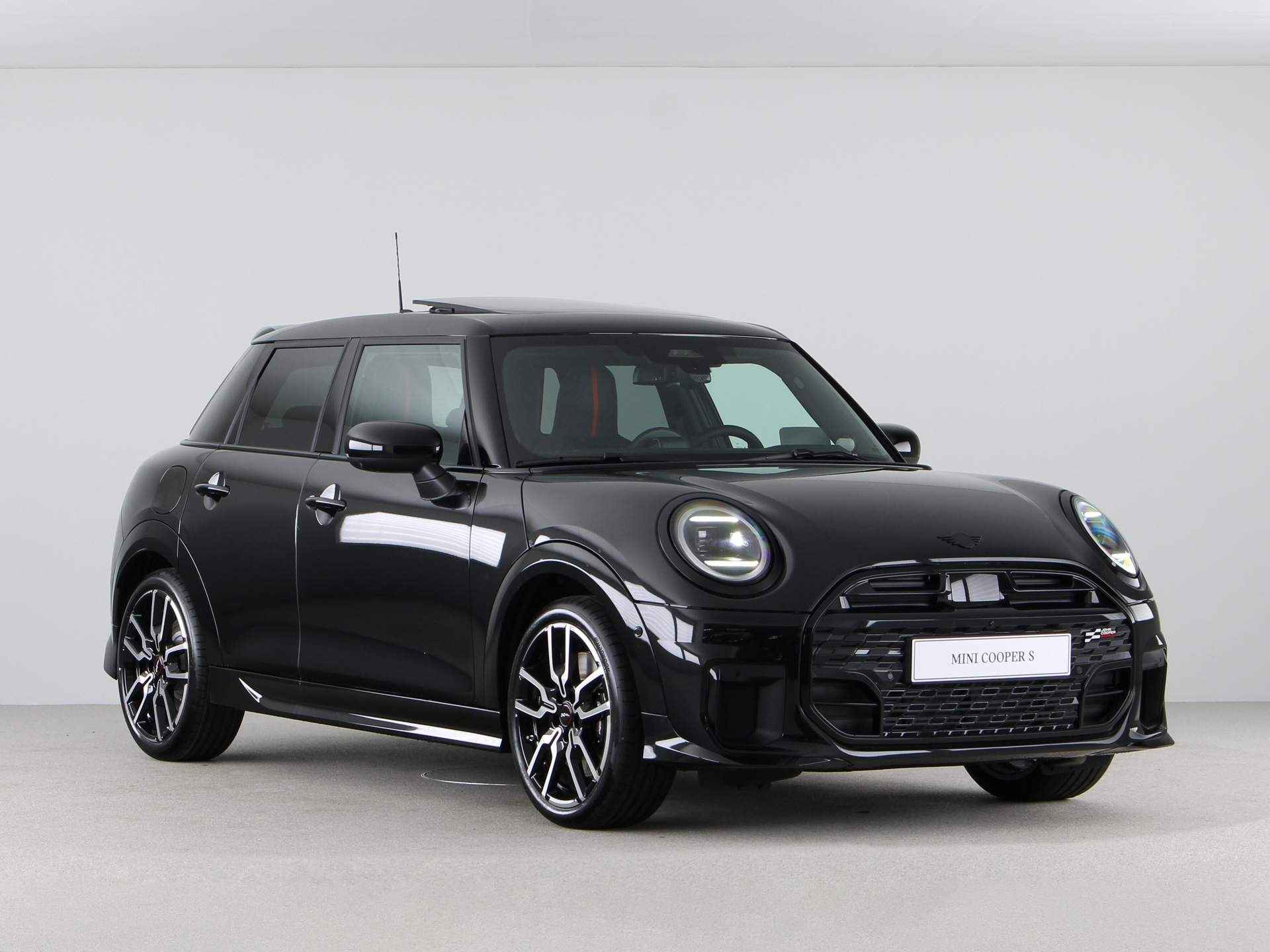 MINI Cooper 5-Deurs S John Cooper Works Pakket XL PRIVATE LEASE EUR 748,- (48 mnd/10.000 km) - 10/33