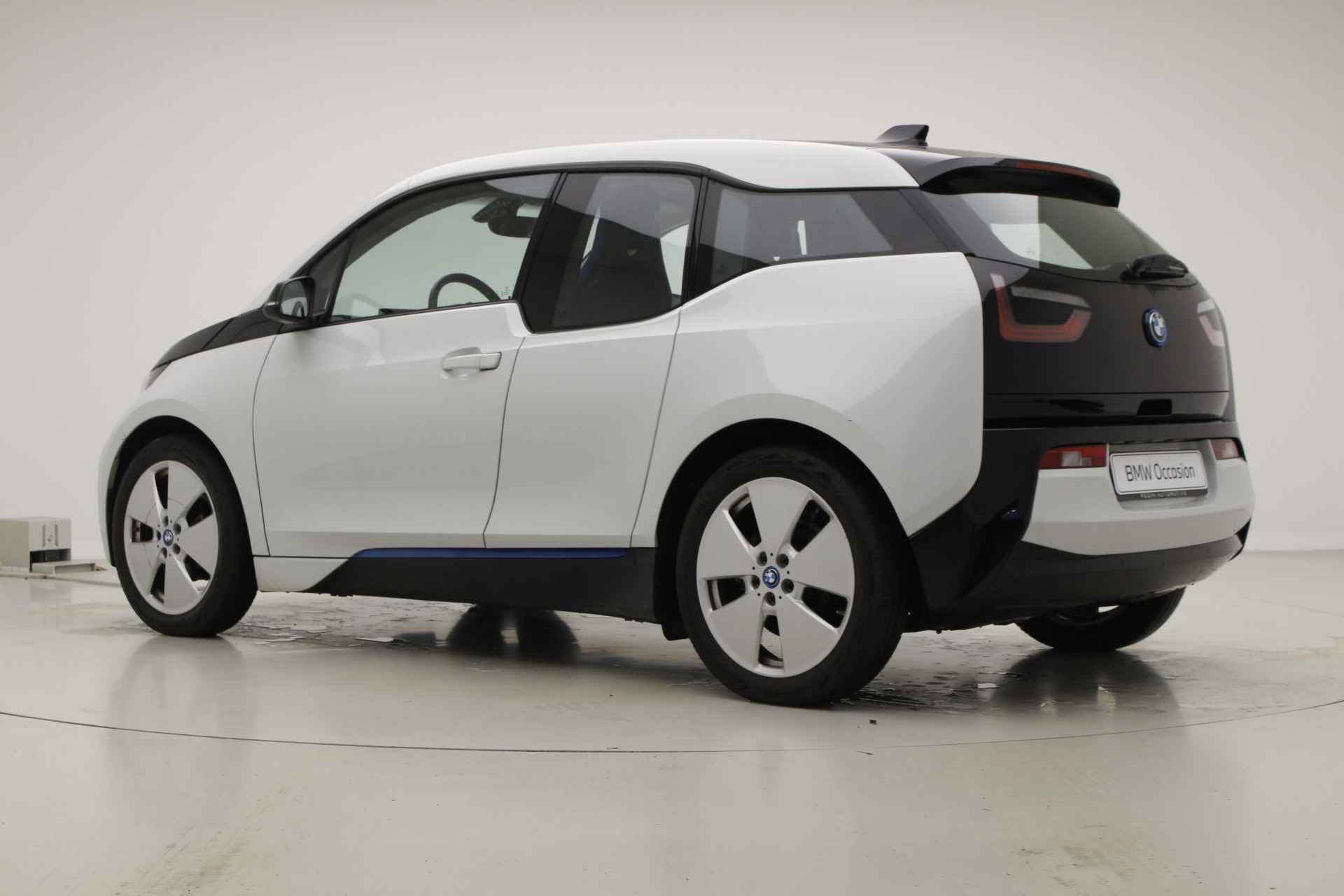 BMW i3 Basis Comfort 22 kWh | Warmte Pomp | Snellader | Navi | - 9/36