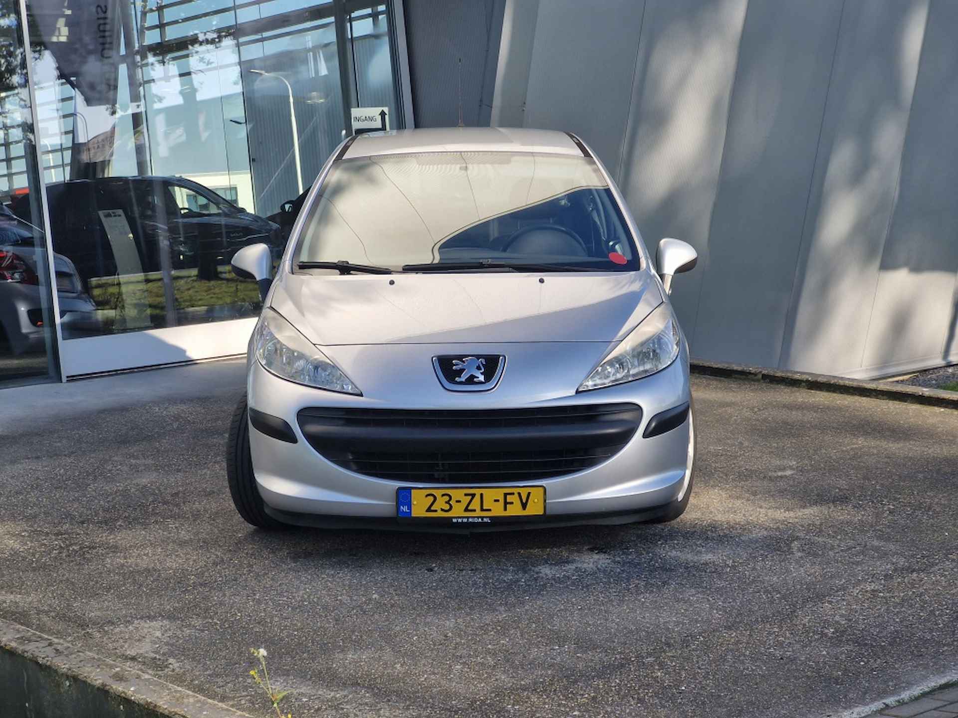 Peugeot 207 1.4 VTi XR - 3/22