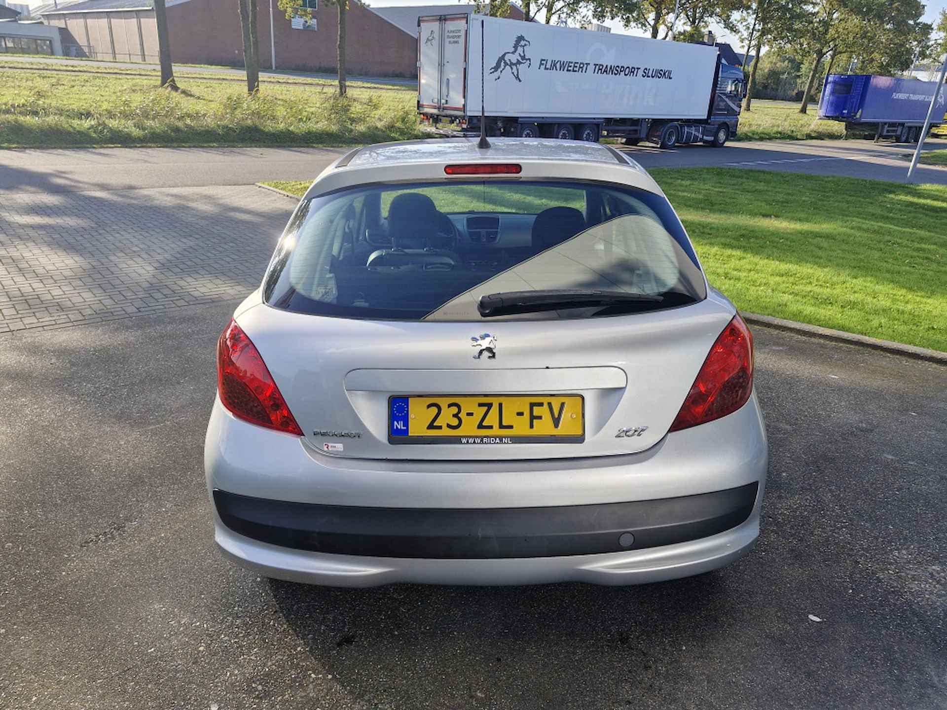 Peugeot 207 1.4 VTi XR - 8/22