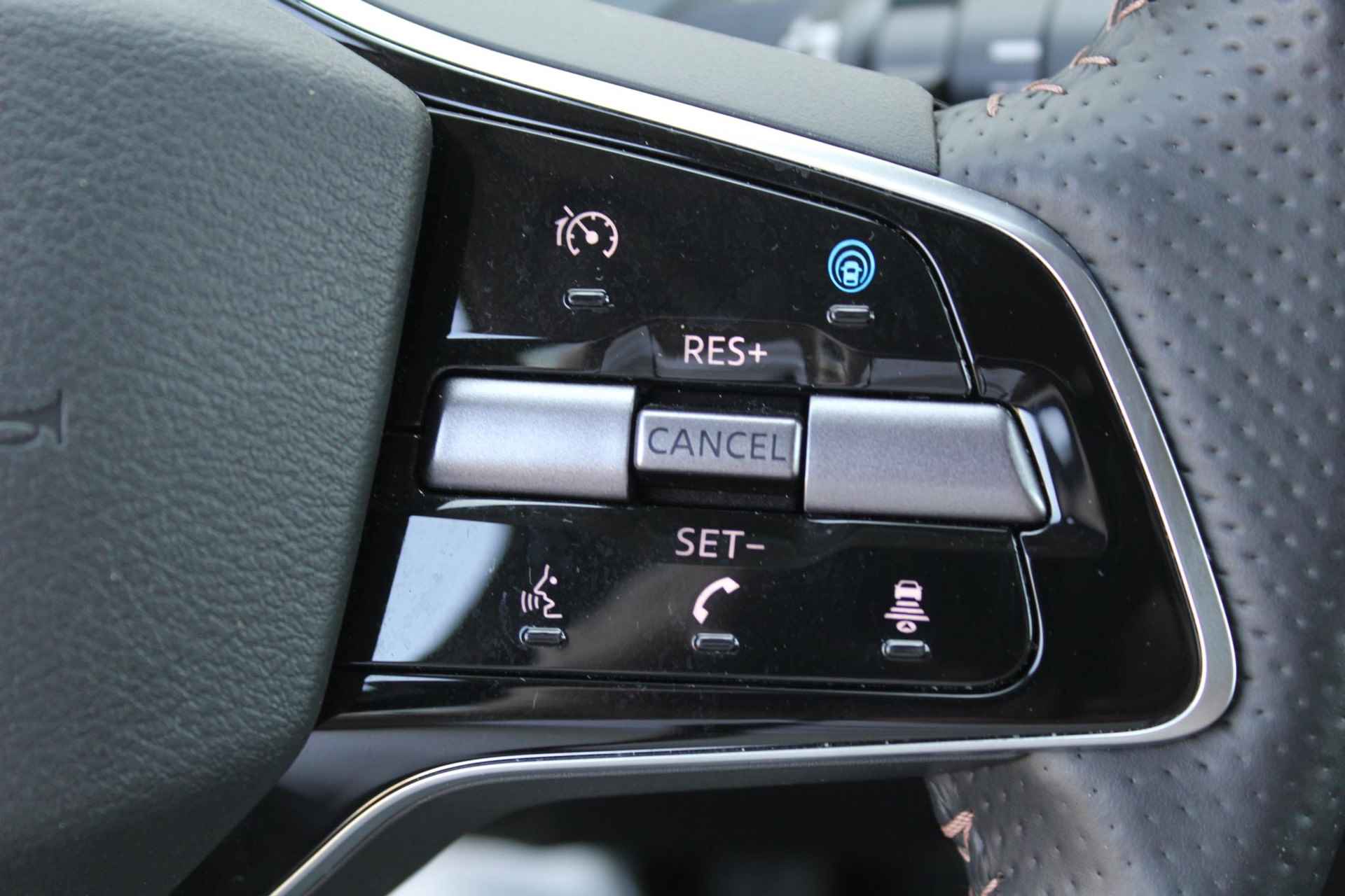 Nissan Ariya Advance 63 kWh / 22KW Lader (3-fase) / 20" Lichtmetalen Velgen / 360* Camera / Navigatie + Apple Carplay/Android Auto / Cruise Control Adaptief / - 11/47