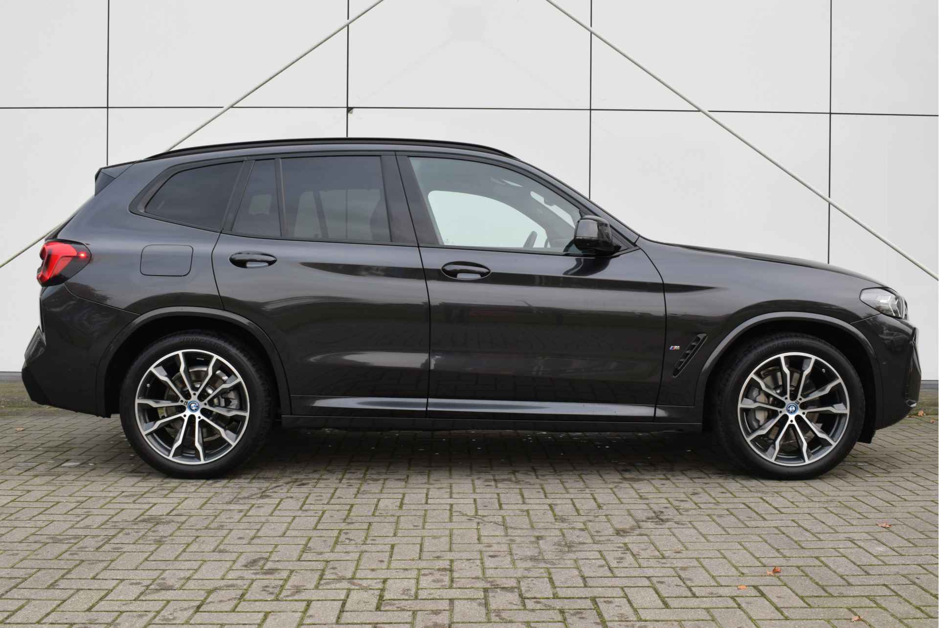 BMW X3 xDrive30e High Executive M Sport Automaat / Panoramadak / Sportstoelen / Stoelverwarming / Adaptieve LED / Head-Up / Harman Kardon / Live Cockpit Professional - 11/35