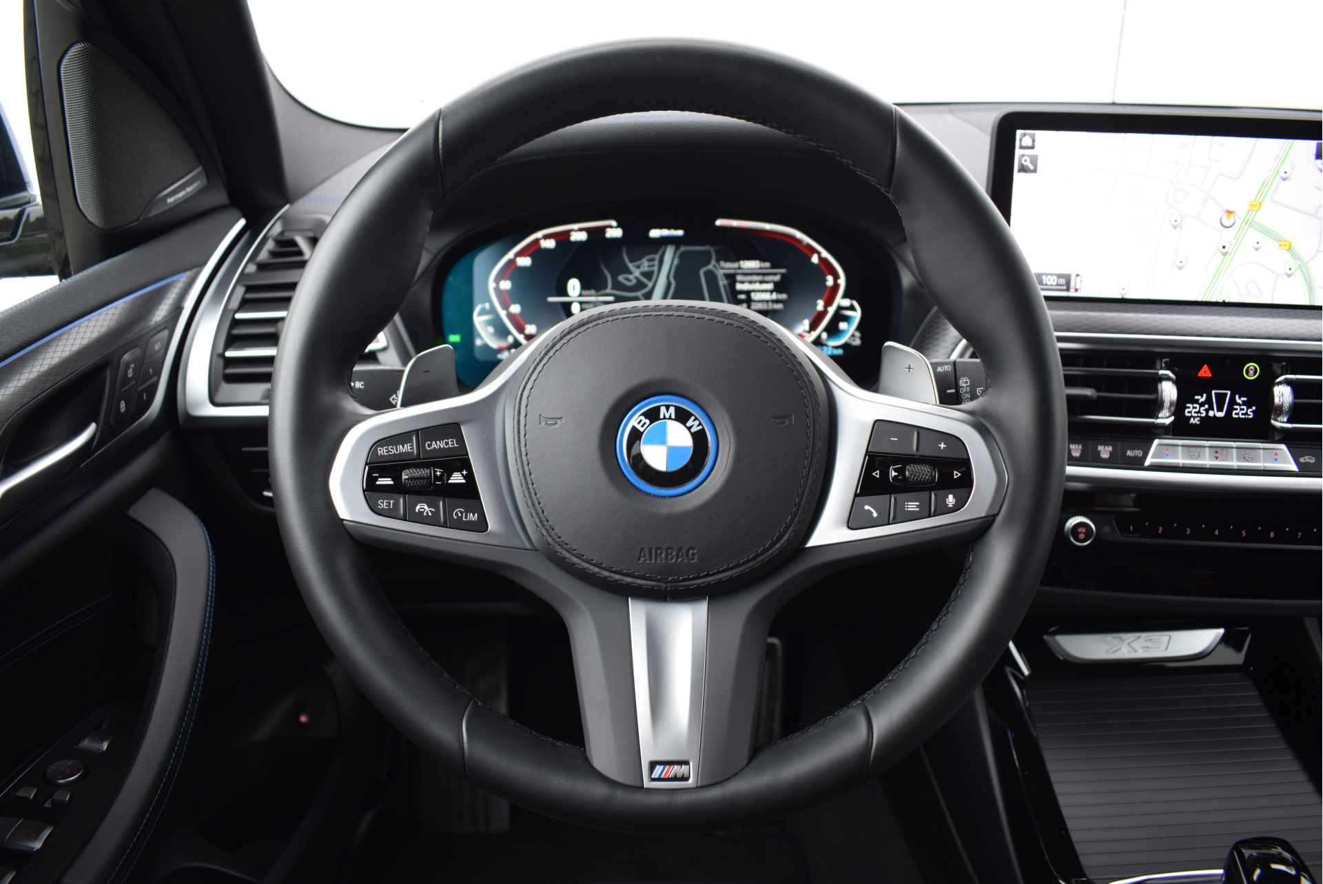 BMW X3 xDrive30e High Executive M Sport Automaat / Panoramadak / Sportstoelen / Stoelverwarming / Adaptieve LED / Head-Up / Harman Kardon / Live Cockpit Professional - 16/35