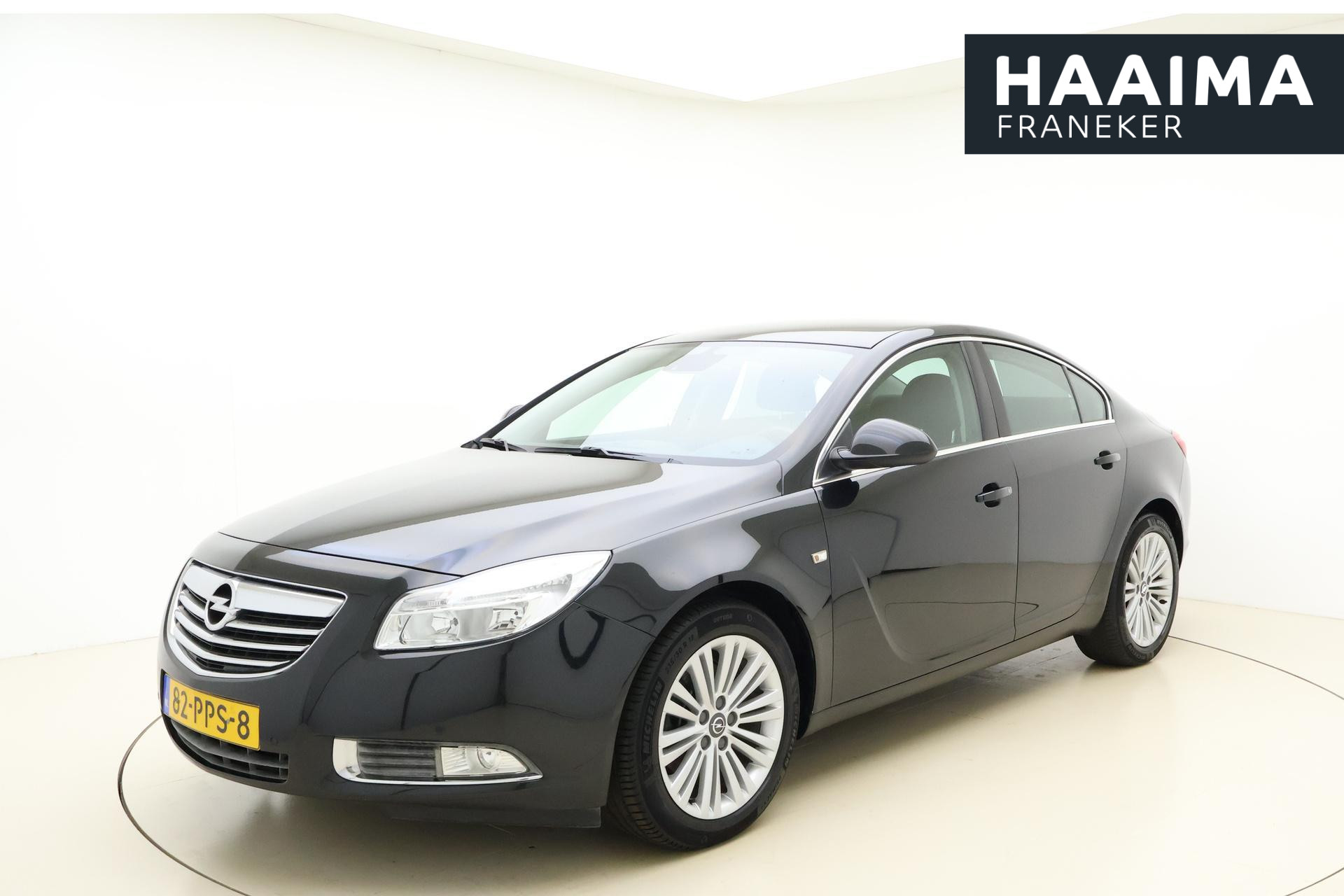 Opel Insignia 1.6 T Edition 4 Deurs 180pk | Navigatie | AGR Stoelen | Wegklapbare Trekhaak | 18" Lichtmetalen Velgen | Parkeersensoren | Dealeronderhouden | Parkeersensoren