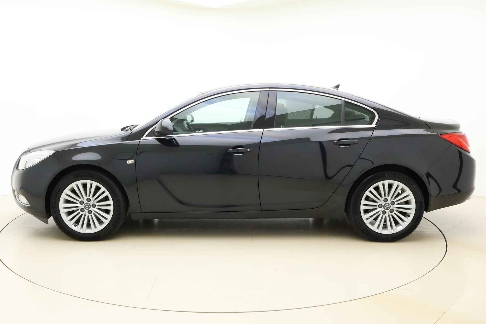 Opel Insignia 1.6 T Edition 4 Deurs 180pk | Navigatie | AGR Stoelen | Wegklapbare Trekhaak | 18" Lichtmetalen Velgen | Parkeersensoren | Dealeronderhouden | Parkeersensoren - 6/31