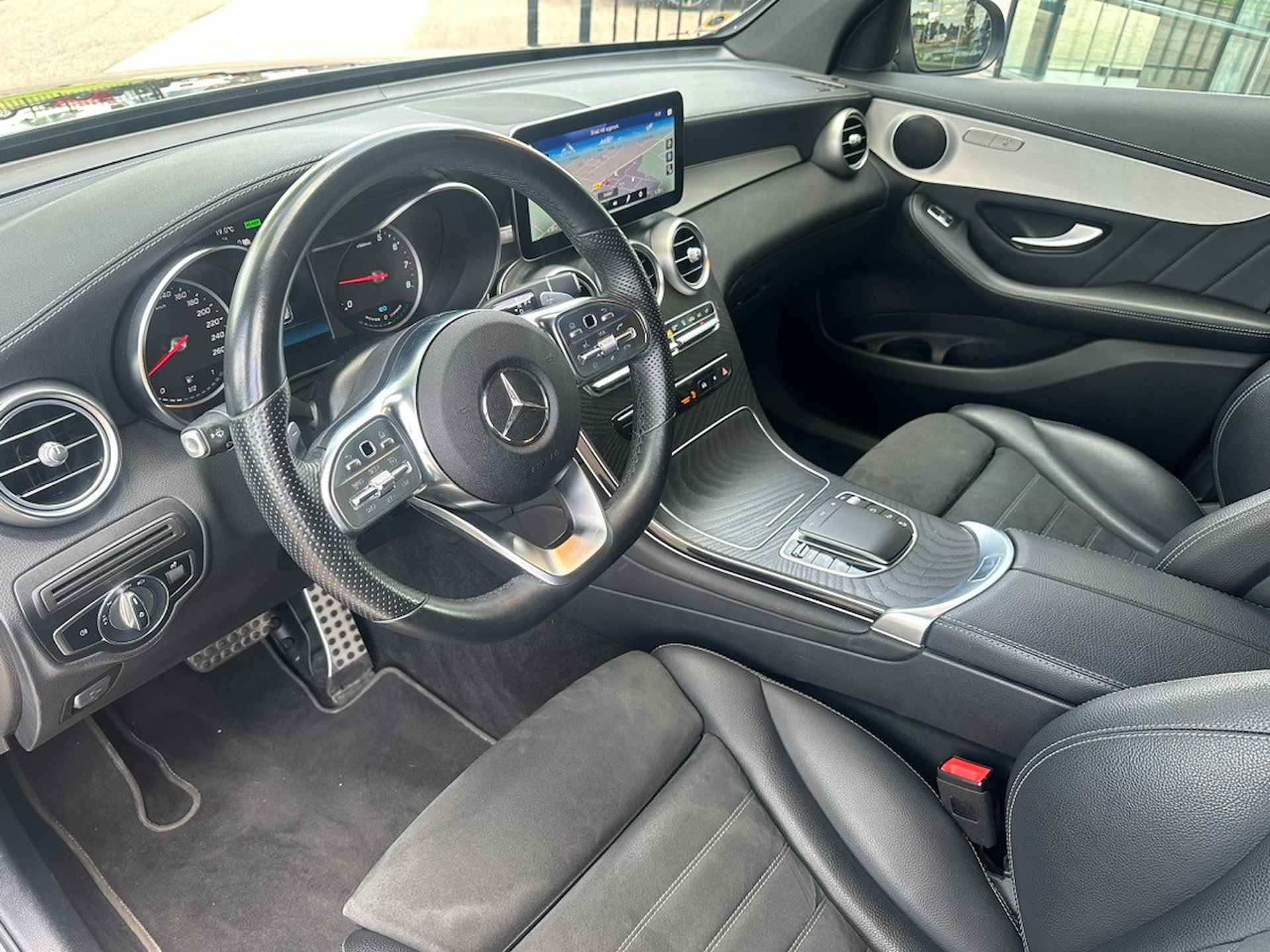 Mercedes-Benz GLC 300e 4MATIC Business Solution AMG - Trekhaak - 2/21