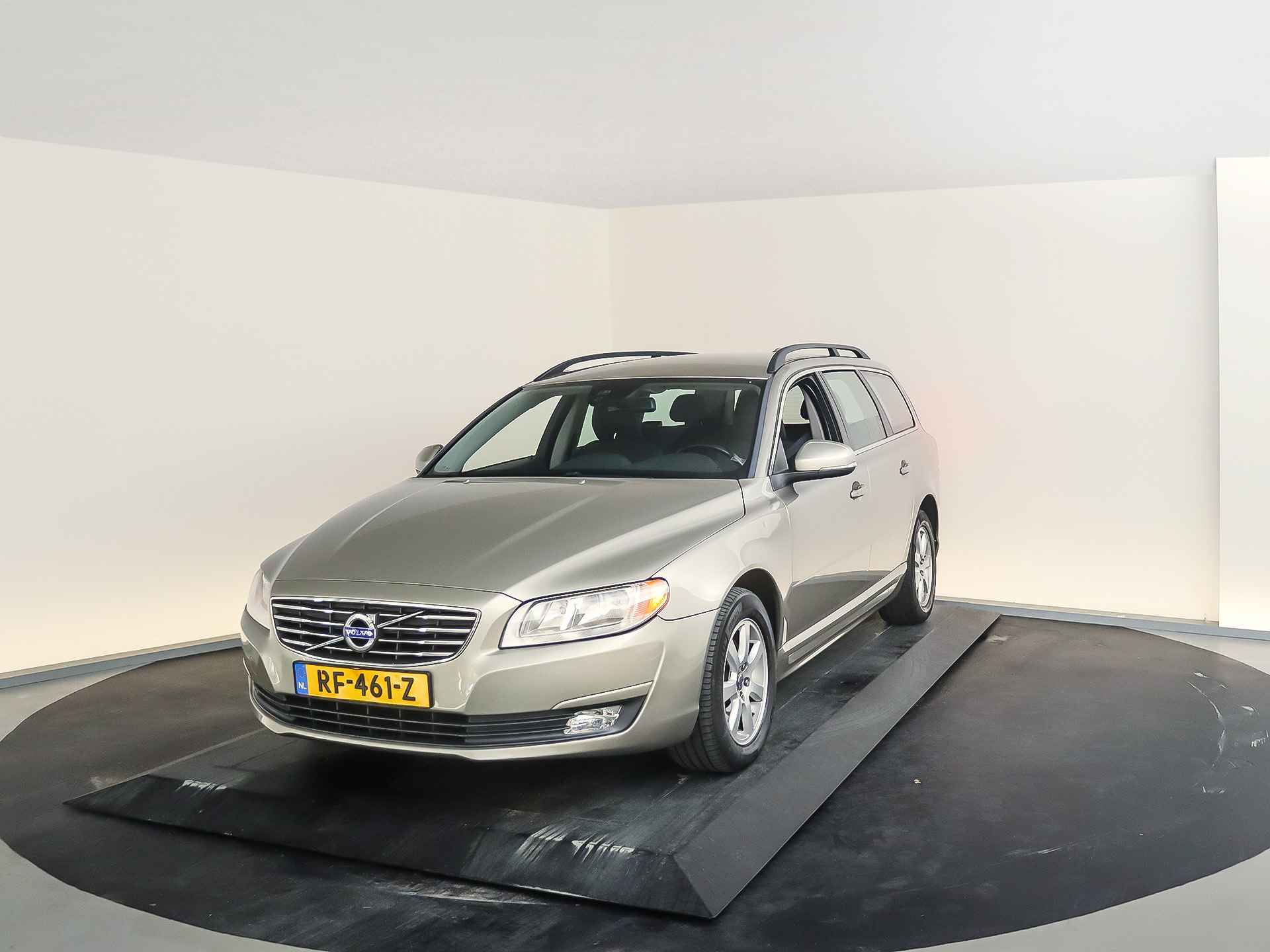 Volvo V70 D3 Kinetic - 34/68