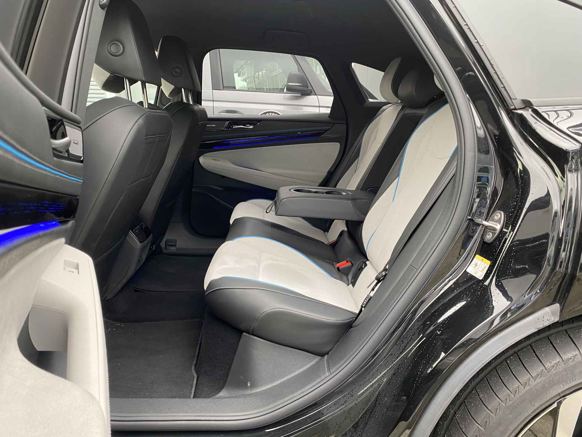 Volkswagen ID.7 Pro Business 77 kWh Navigatie / App/ connect / Headup display / Keyless / El. zetels - 7/22