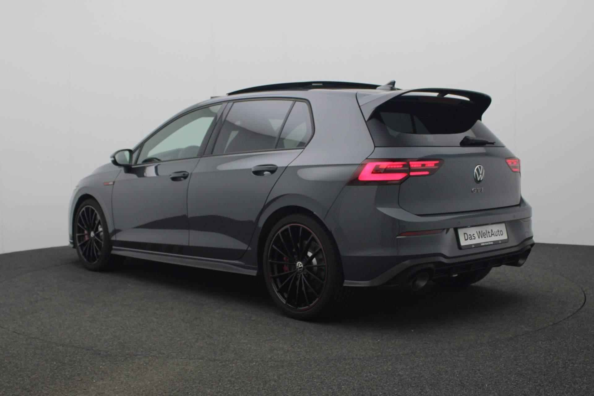 Volkswagen Golf 2.0 TSI 300PK DSG GTI Clubsport | Pano | Akrapovic | DCC | IQ Light | Camera | Keyless | 19 inch | ACC - 40/46