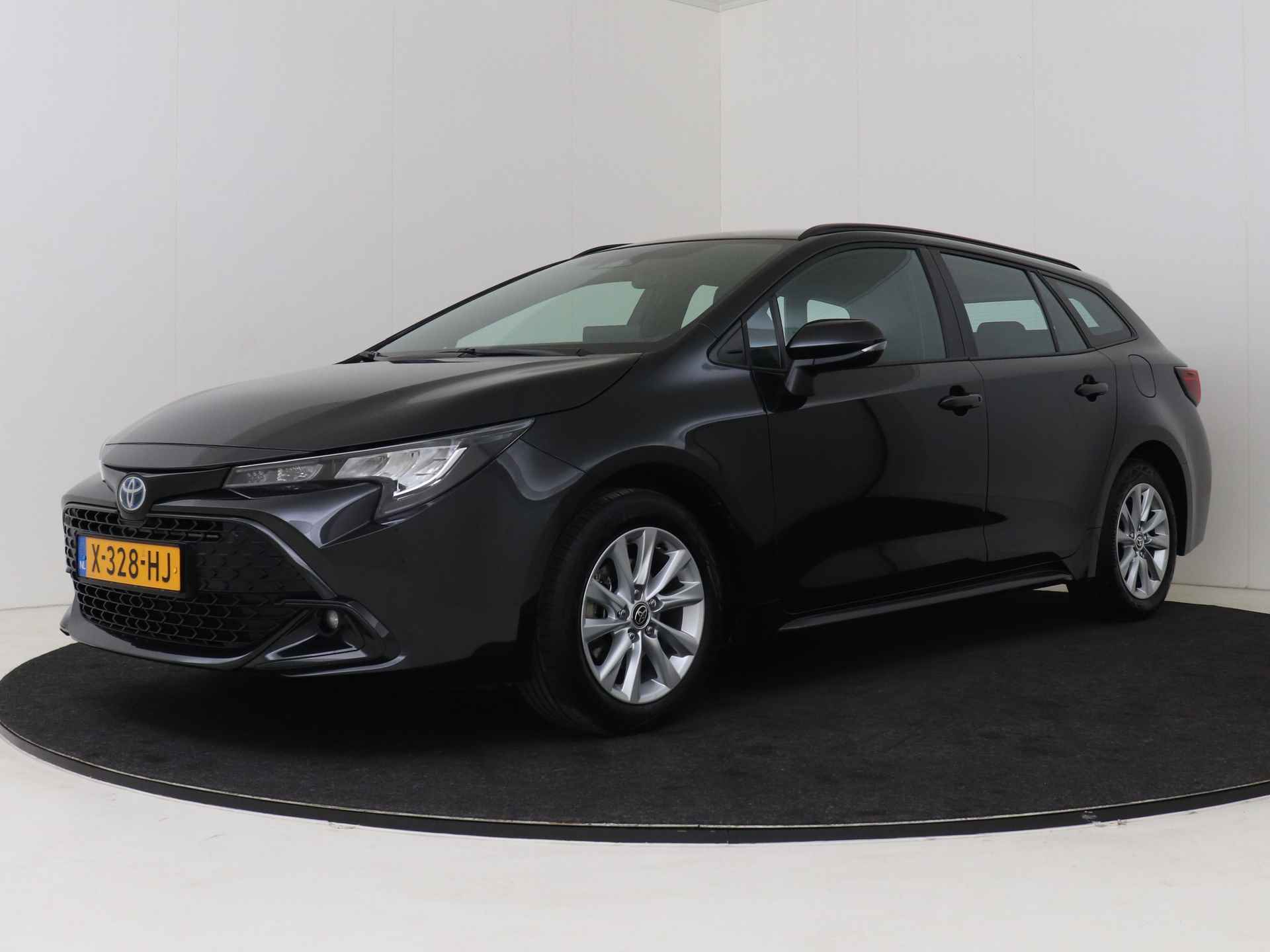 Toyota Corolla Touring Sports Hybrid 140 Active I Navigatie I Climate Control I Cruise Control I Camera I USB I LM Velgen I 1e Eigenaar I - 14/42