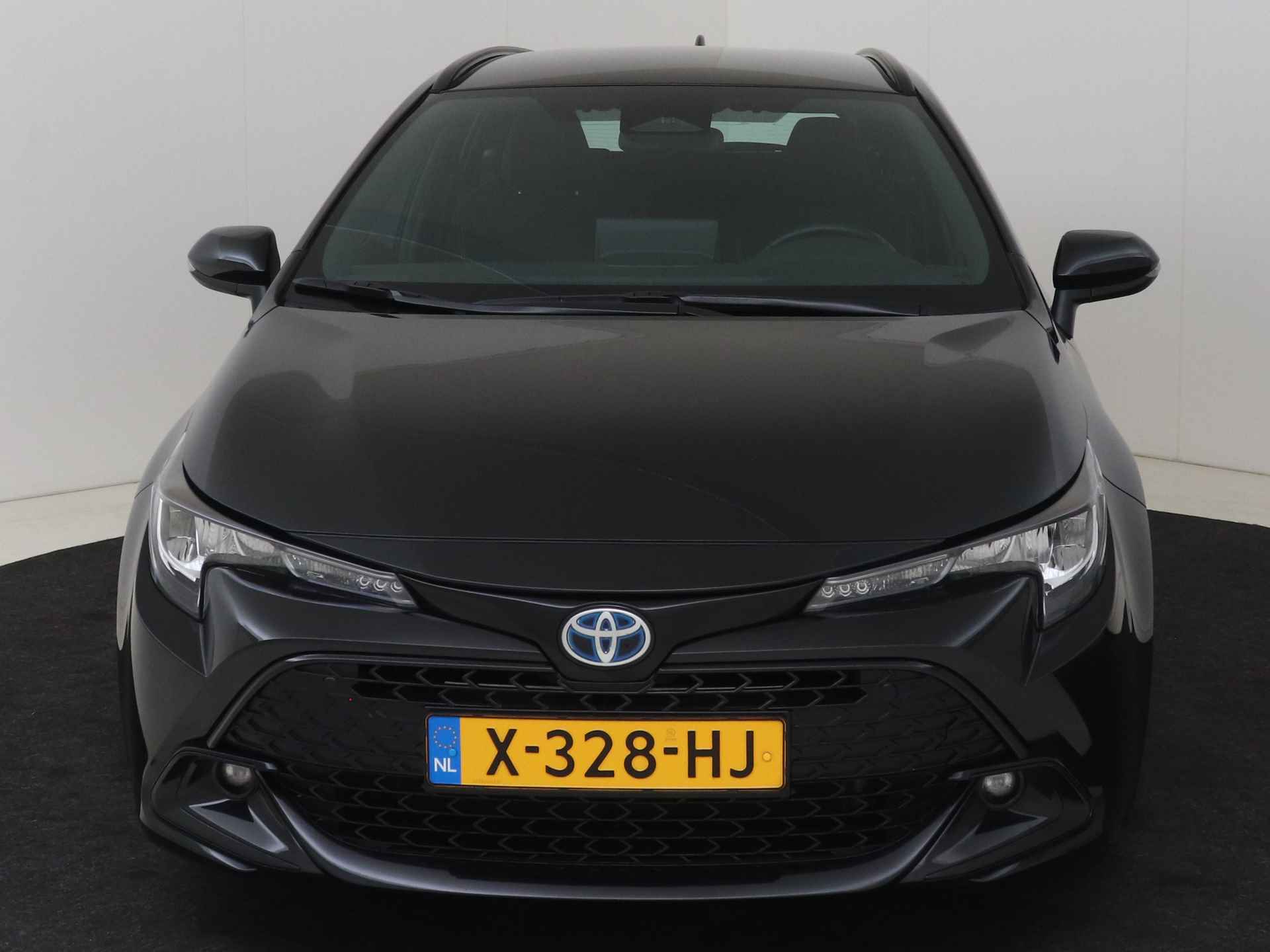 Toyota Corolla Touring Sports Hybrid 140 Active I Navigatie I Climate Control I Cruise Control I Camera I USB I LM Velgen I 1e Eigenaar I - 32/42