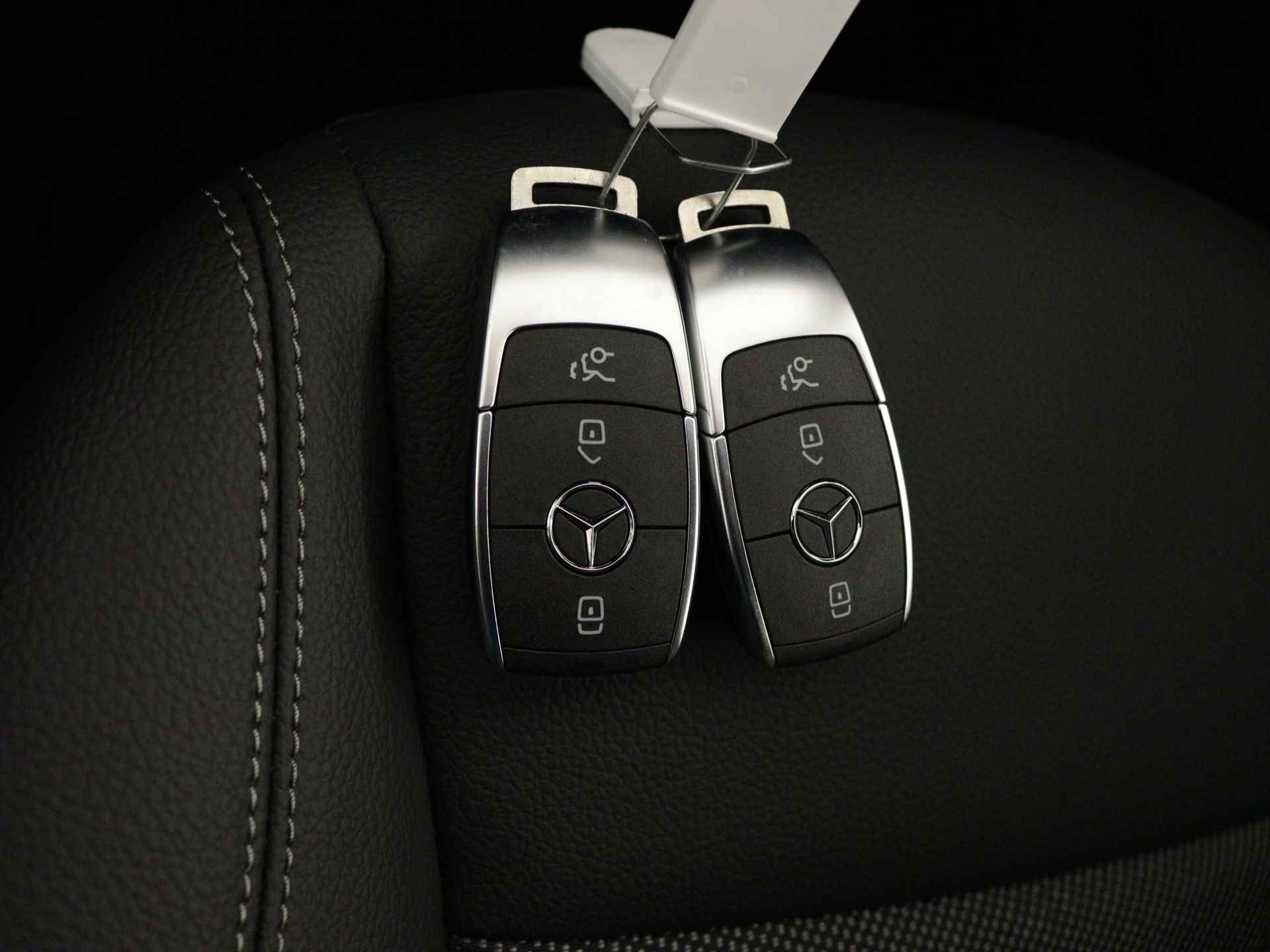Mercedes-Benz B-Klasse 250 e Star Edition | Trekhaak | Parkeerpakket met achteruitrijcamera | Verwarmde stoelen vooraan | Dodehoekassistent | USB-pakket plus | EASY PACK achterklep | Comfortstoelen voor | - 12/41