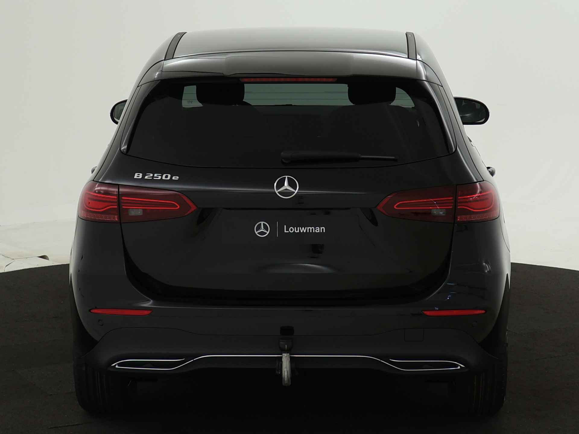 Mercedes-Benz B-Klasse 250 e Star Edition | Trekhaak | Parkeerpakket met achteruitrijcamera | Verwarmde stoelen vooraan | Dodehoekassistent | USB-pakket plus | EASY PACK achterklep | Comfortstoelen voor | - 25/41