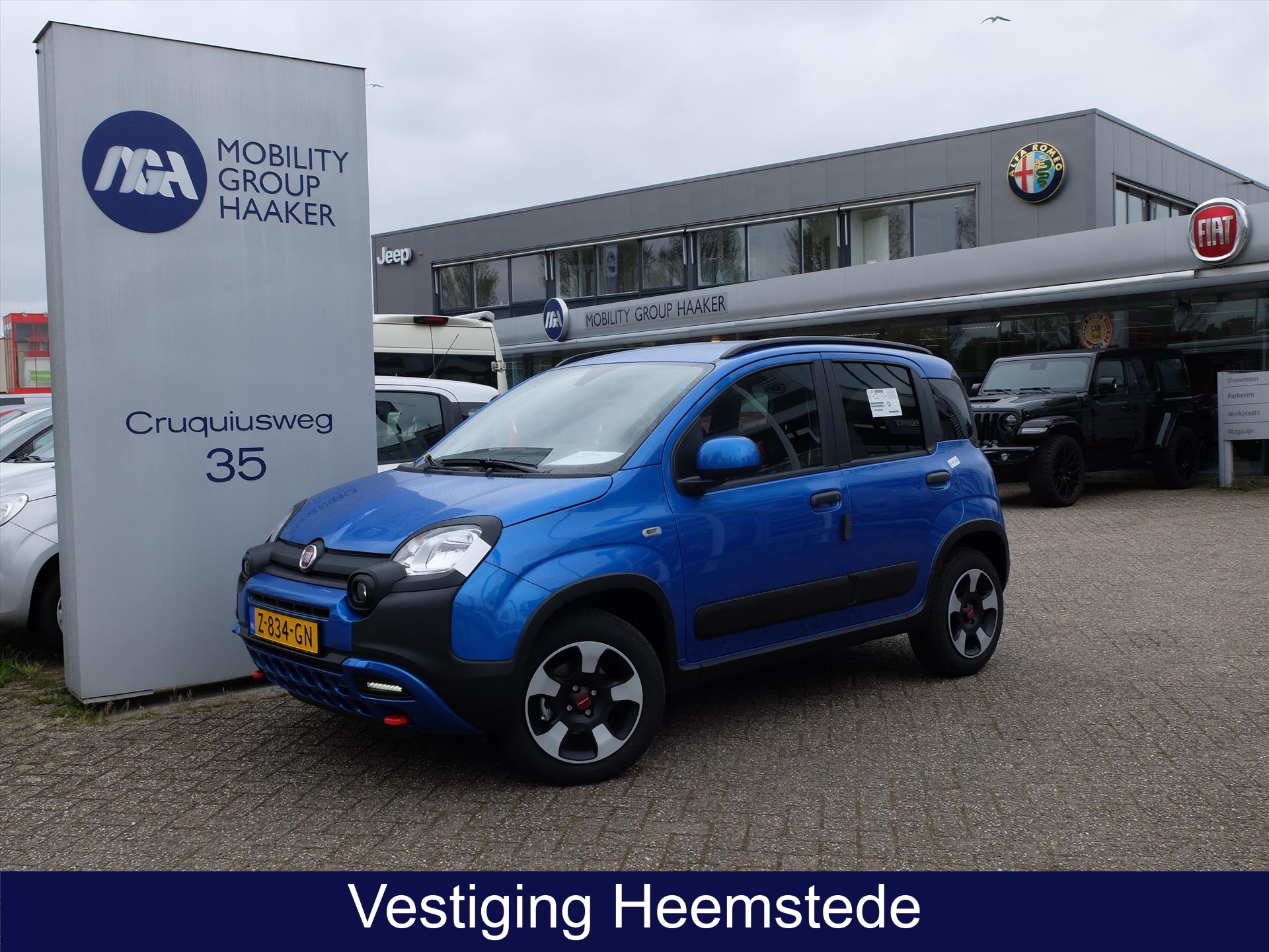 FIAT Panda 1.0 70pk Hybrid Cross | Demo | Nieuw te bestellen bij viaBOVAG.nl