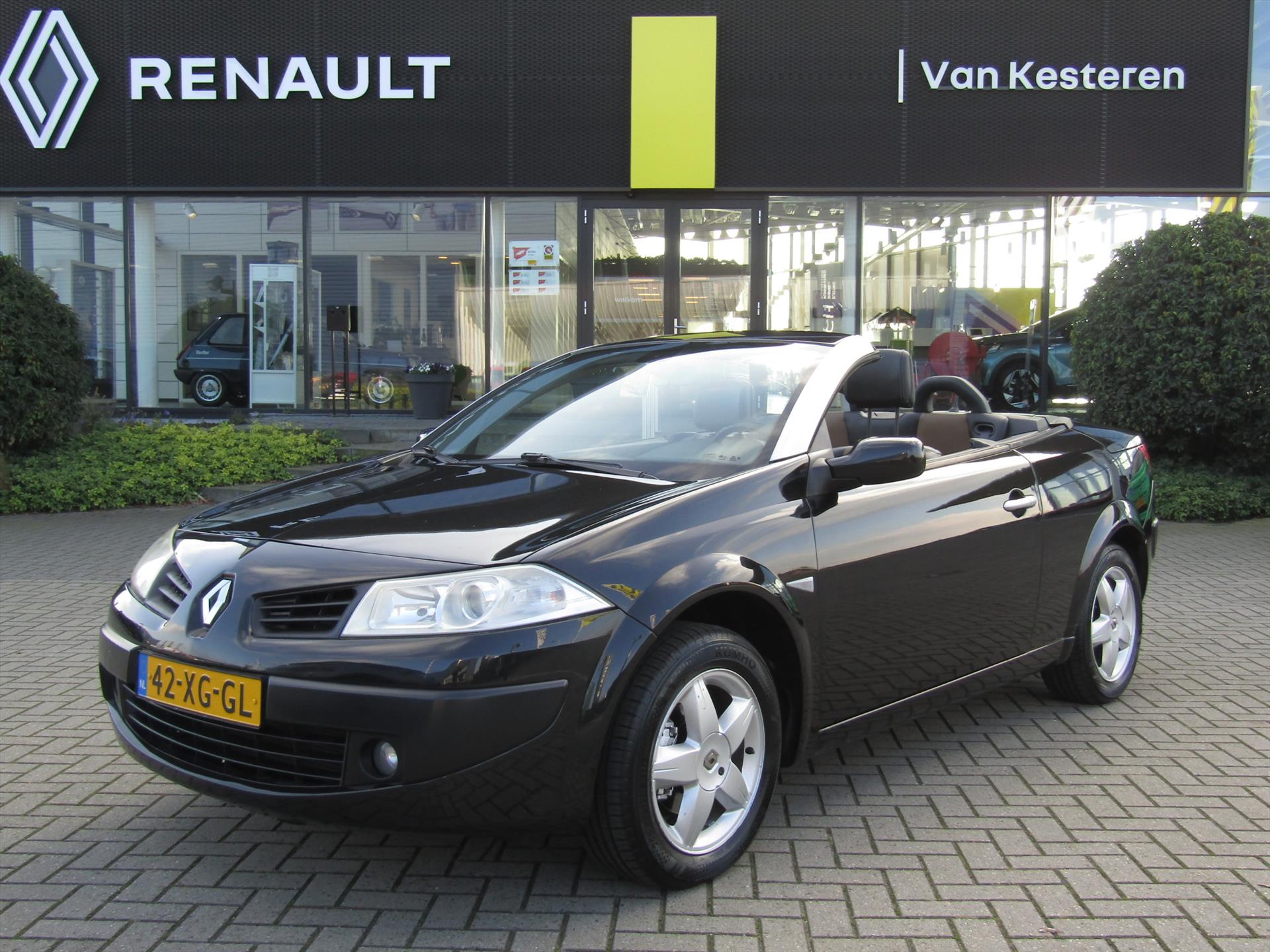 Renault Megane Coupe Cabrio 2.0-16v Exception / Trekhaak / Nieuwe APK / Nieuwe Banden!!!