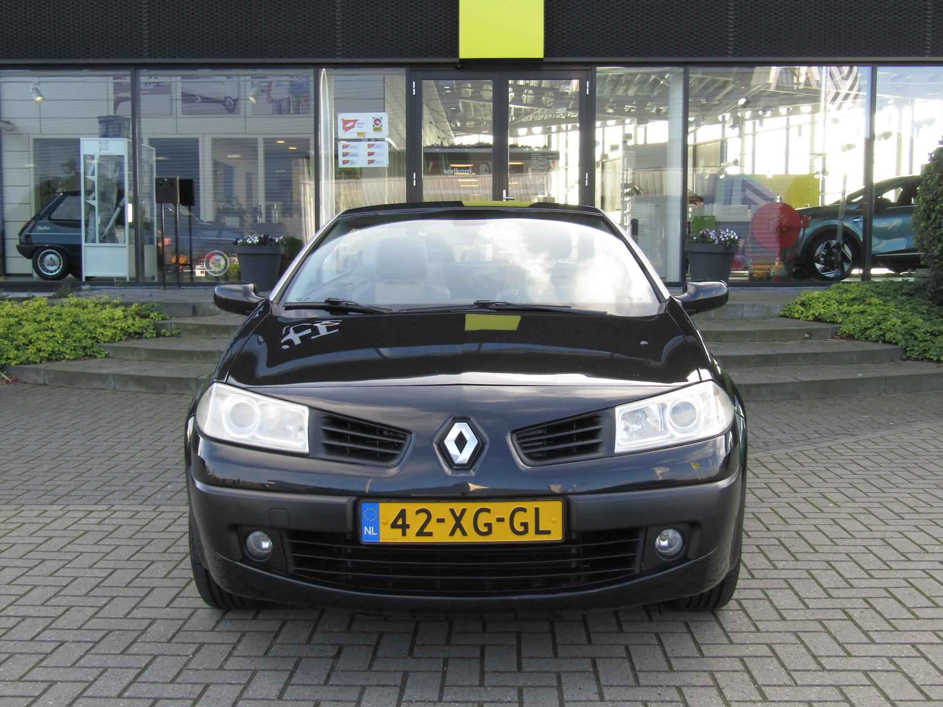 Renault Megane Coupe Cabrio 2.0-16v Exception / Trekhaak / Nieuwe APK / Nieuwe Banden!!! - 4/27