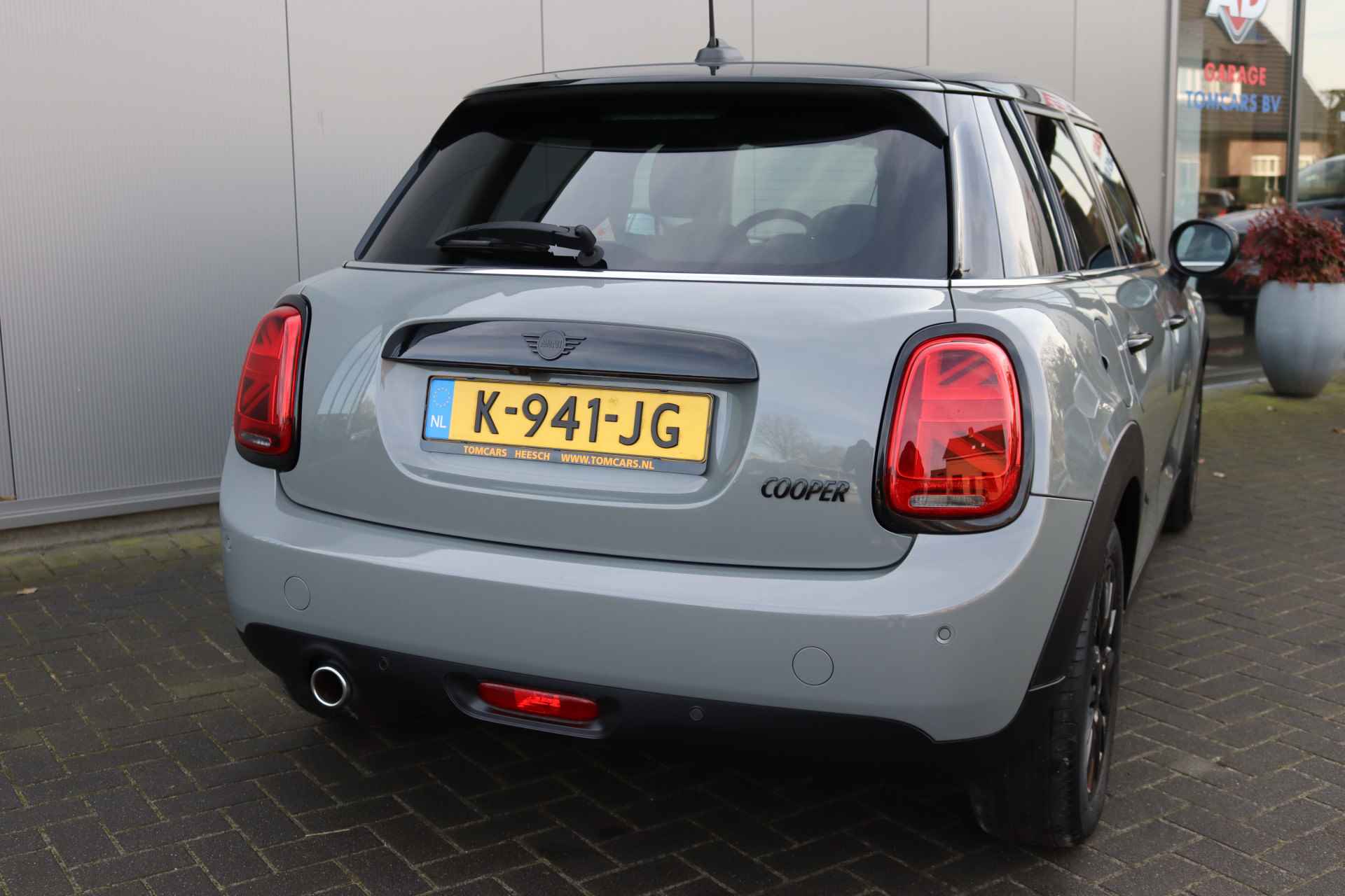 MINI Mini 1.5i 136PK Automaat Cooper Business Edition Navigatie/Camera/Stoelverwarming - 11/34