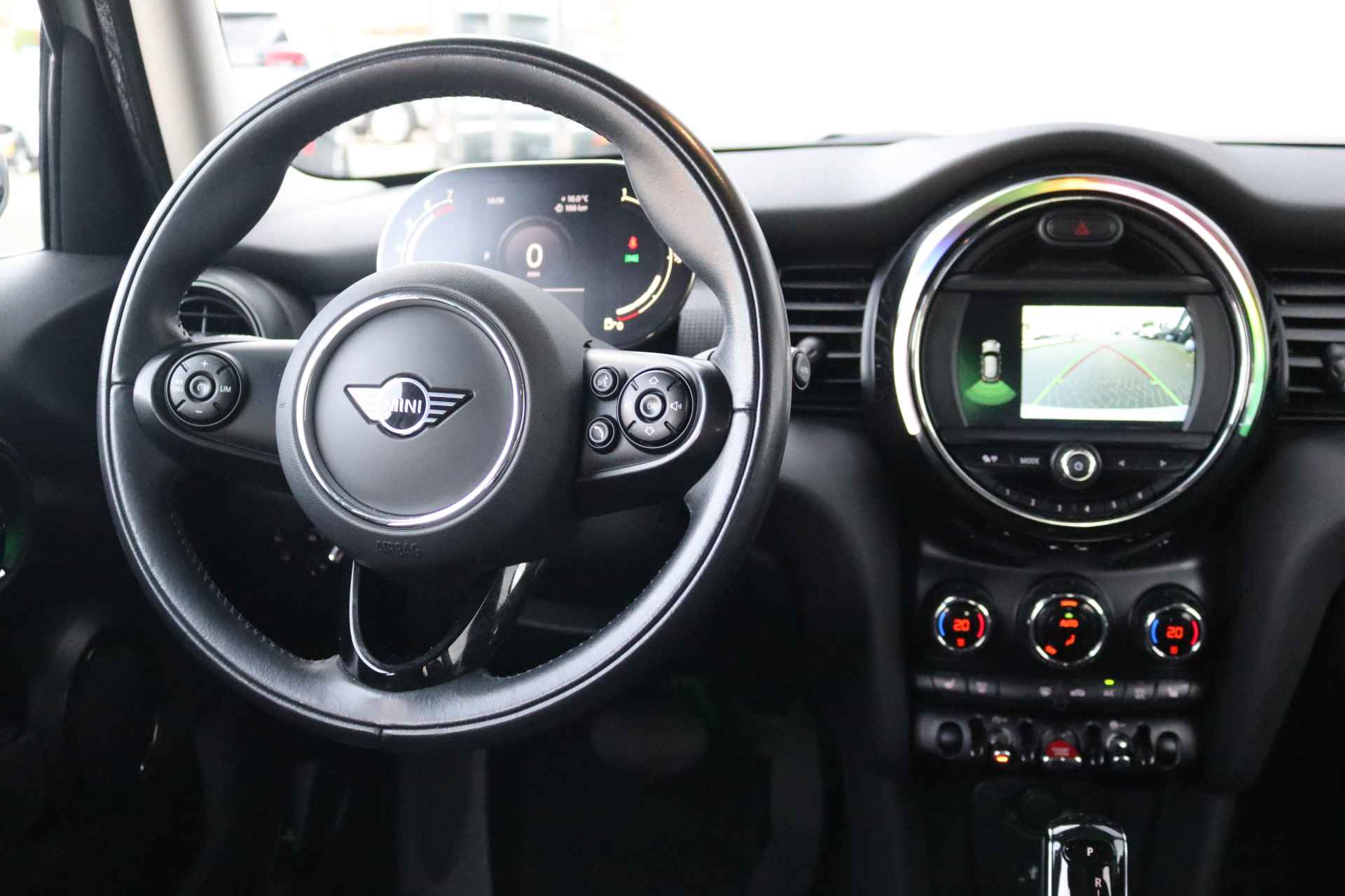 MINI Mini 1.5i 136PK Automaat Cooper Business Edition Navigatie/Camera/Stoelverwarming - 15/34