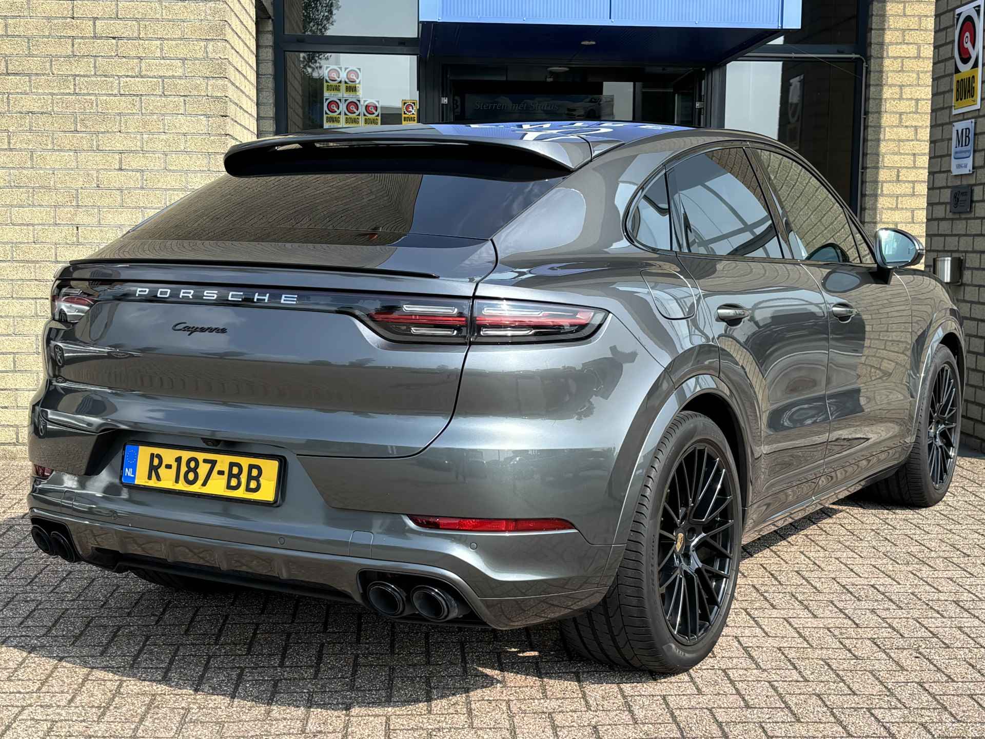 Porsche Cayenne Coupé 3.0 E Hybrid-LUCHTVERING-PANO-MATRIX-HEAD UP-INNODRIVE-COMPLEET - 3/31