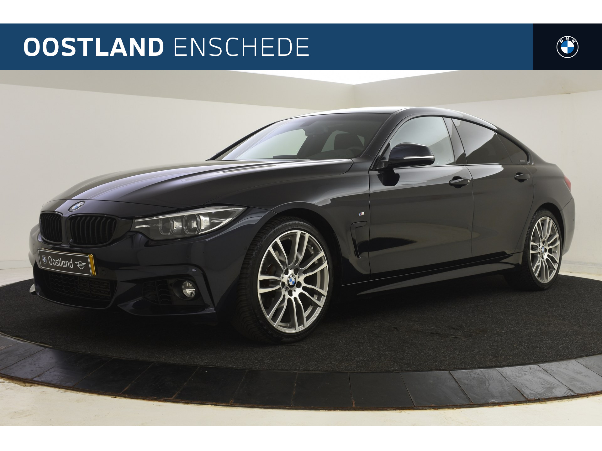 BMW 4 Serie Gran Coupé 418i Executive M Sport Automaat / Sportstoelen / Achteruitrijcamera / LED / Park Assistant / M Sportonderstel / Navigatie Professional / Stoelverwarming