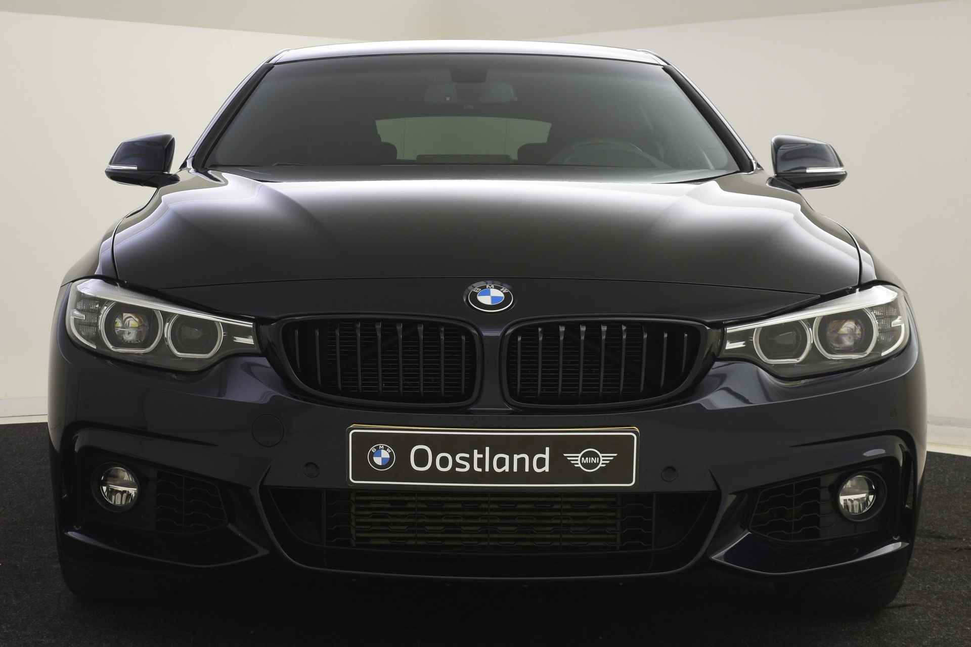 BMW 4 Serie Gran Coupé 418i Executive M Sport Automaat / Sportstoelen / Achteruitrijcamera / LED / Park Assistant / M Sportonderstel / Navigatie Professional / Stoelverwarming - 13/49