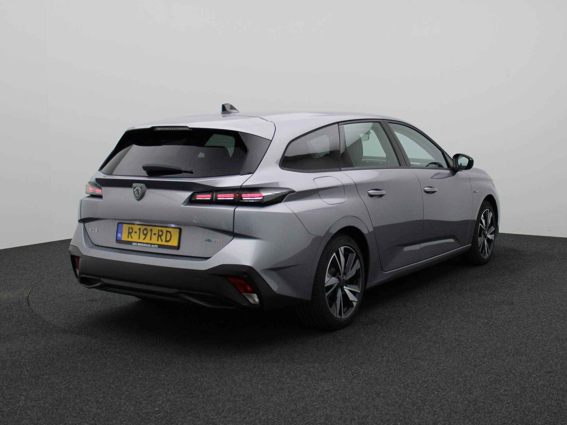 Peugeot 308 SW 1.6 HYbrid 180PK Active Pack Business | Apple/Android Carplay | Parkeersensoren | Clima | 17" Lichtmetaal | LED | Cruise - 5/36